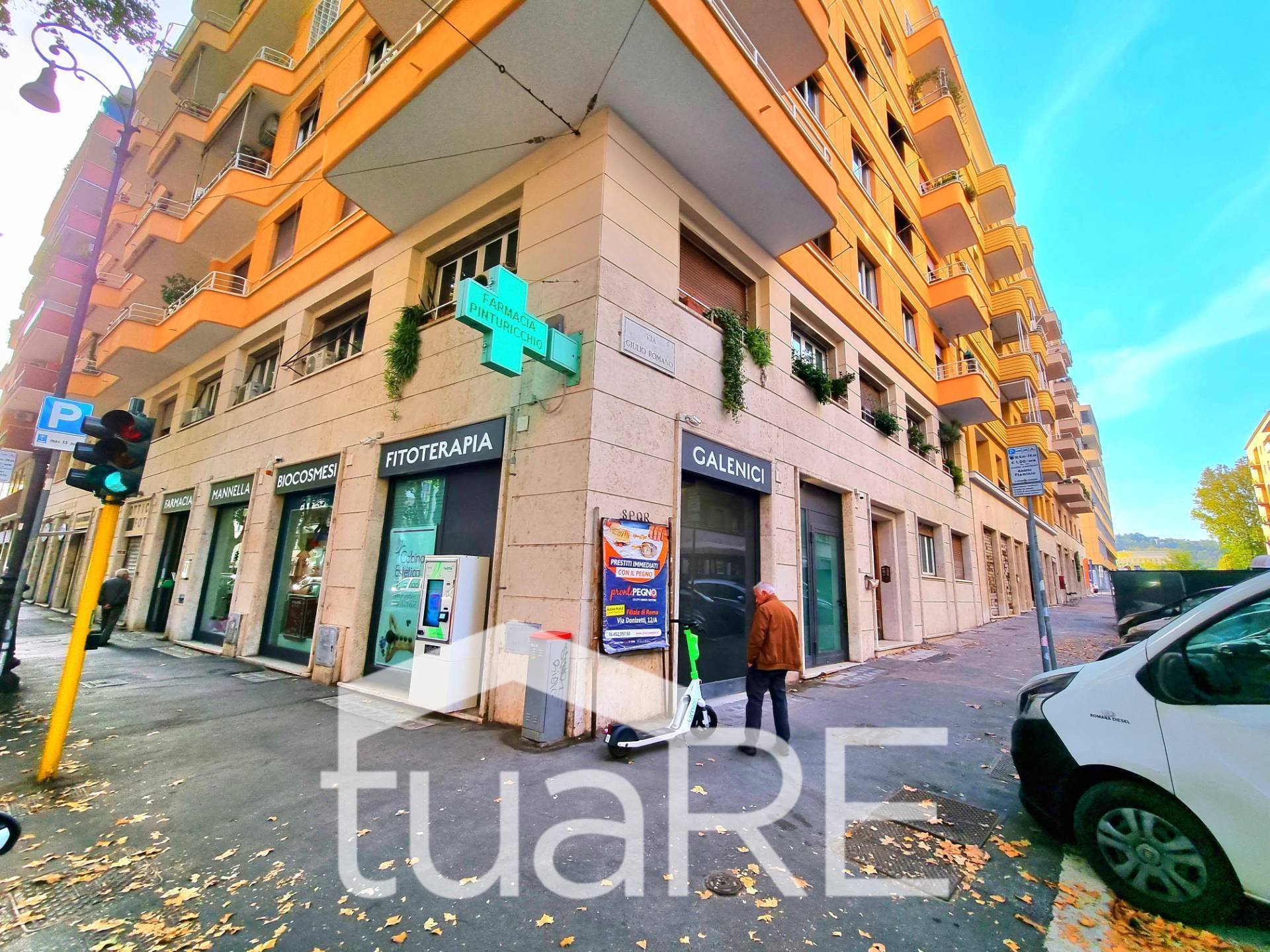 Locale commerciale in vendita a Roma