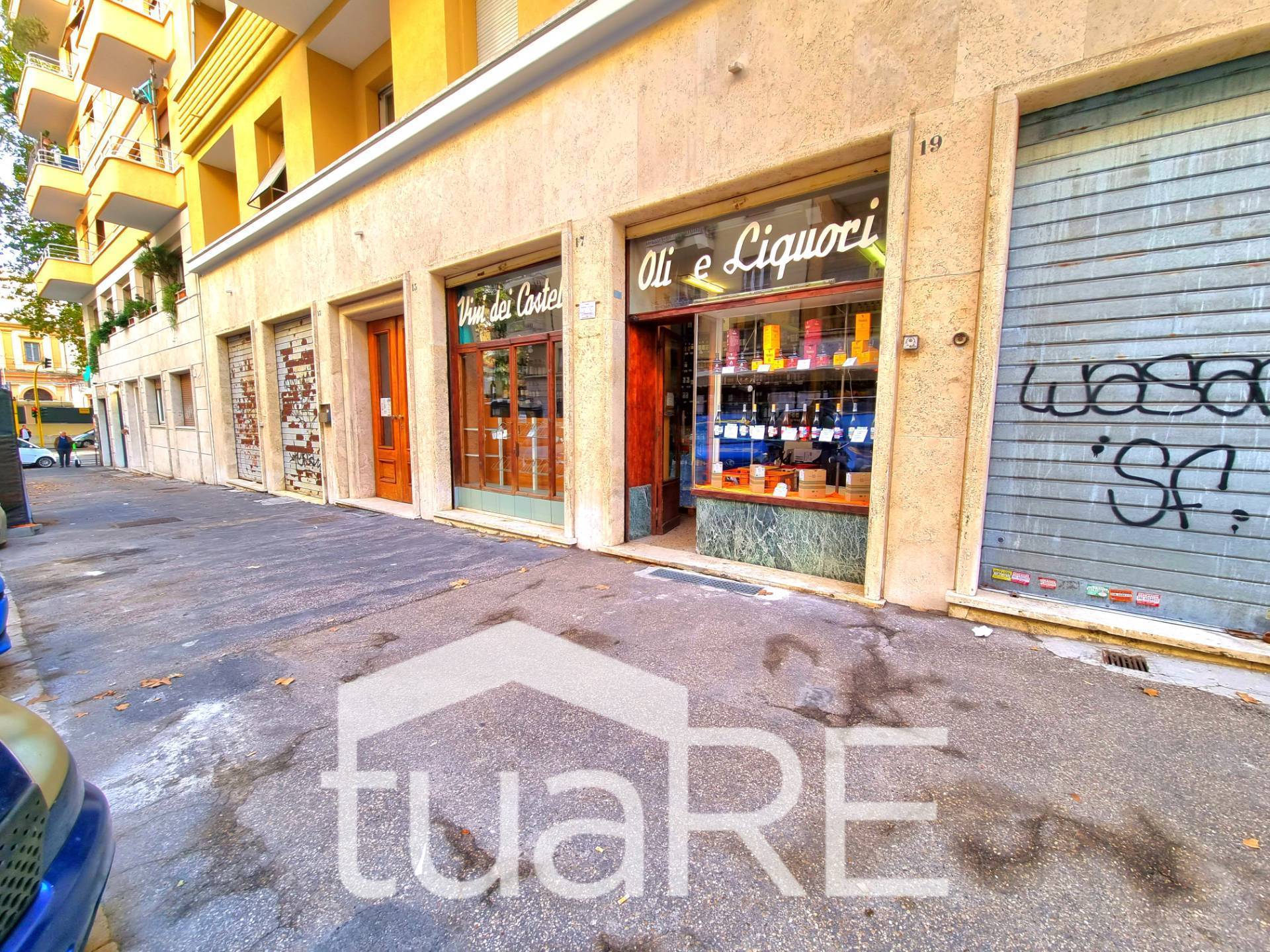 Locale commerciale in vendita a Roma