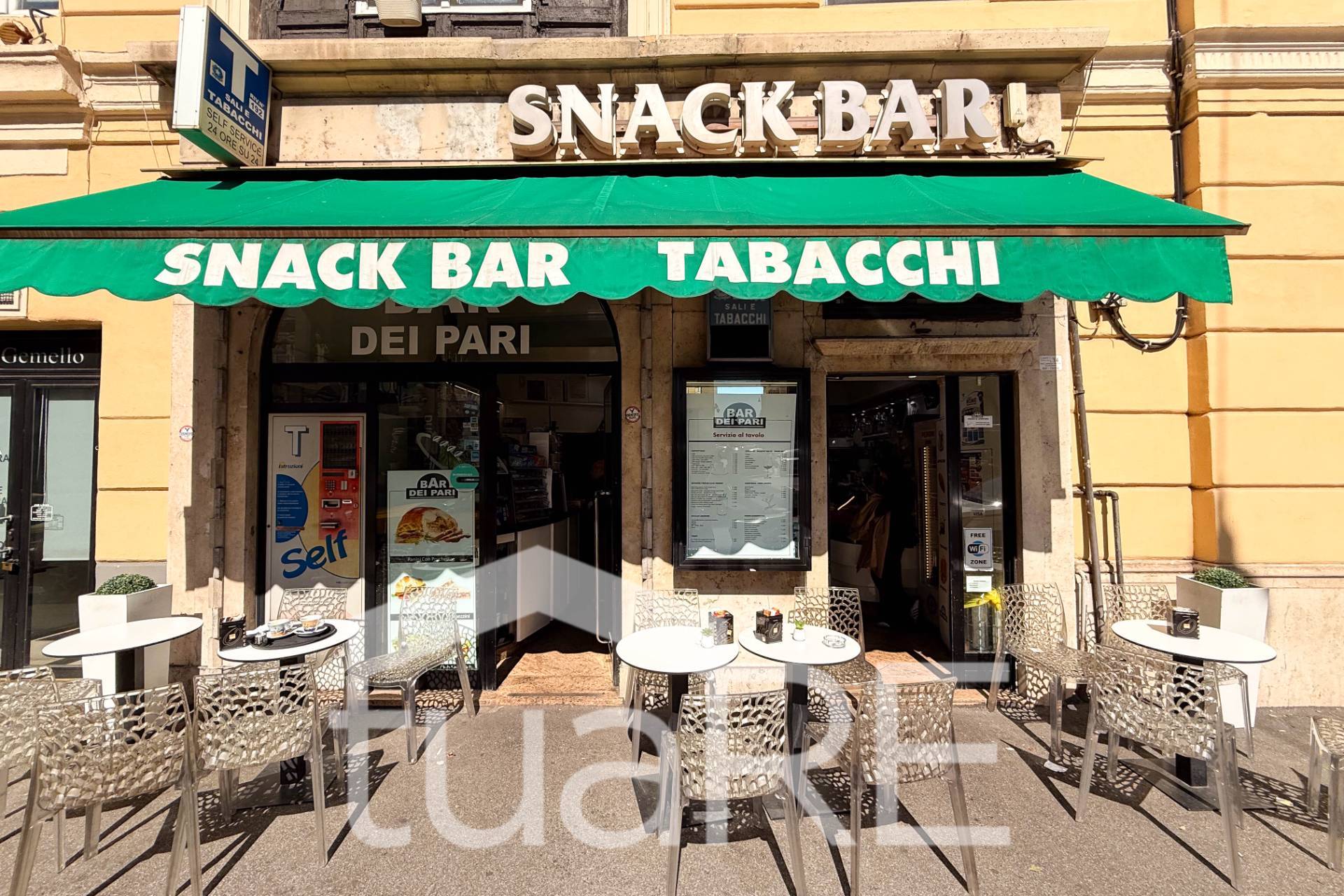 Locale commerciale in vendita a Roma