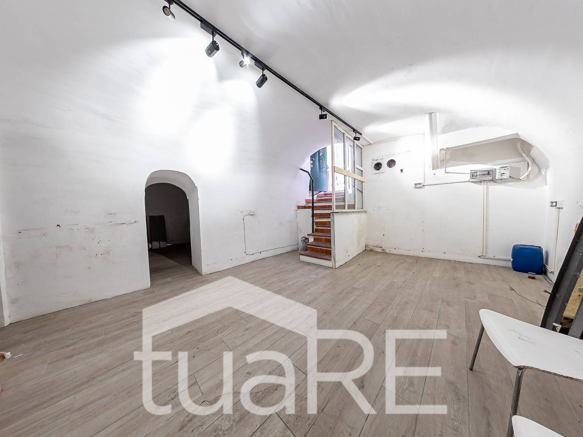 Locale commerciale in vendita a Roma, Centro Storico