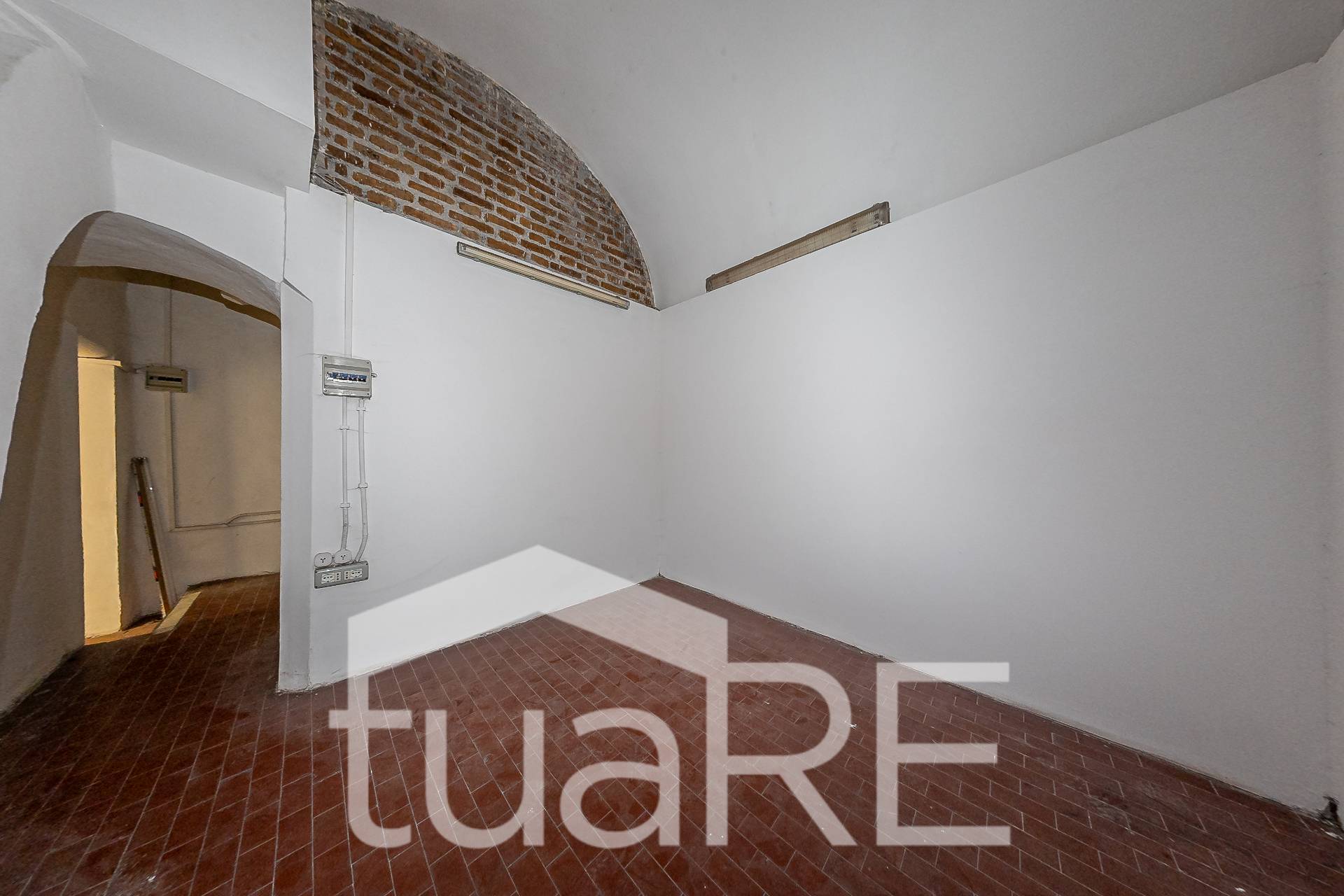 Locale commerciale in vendita a Roma, Centro Storico