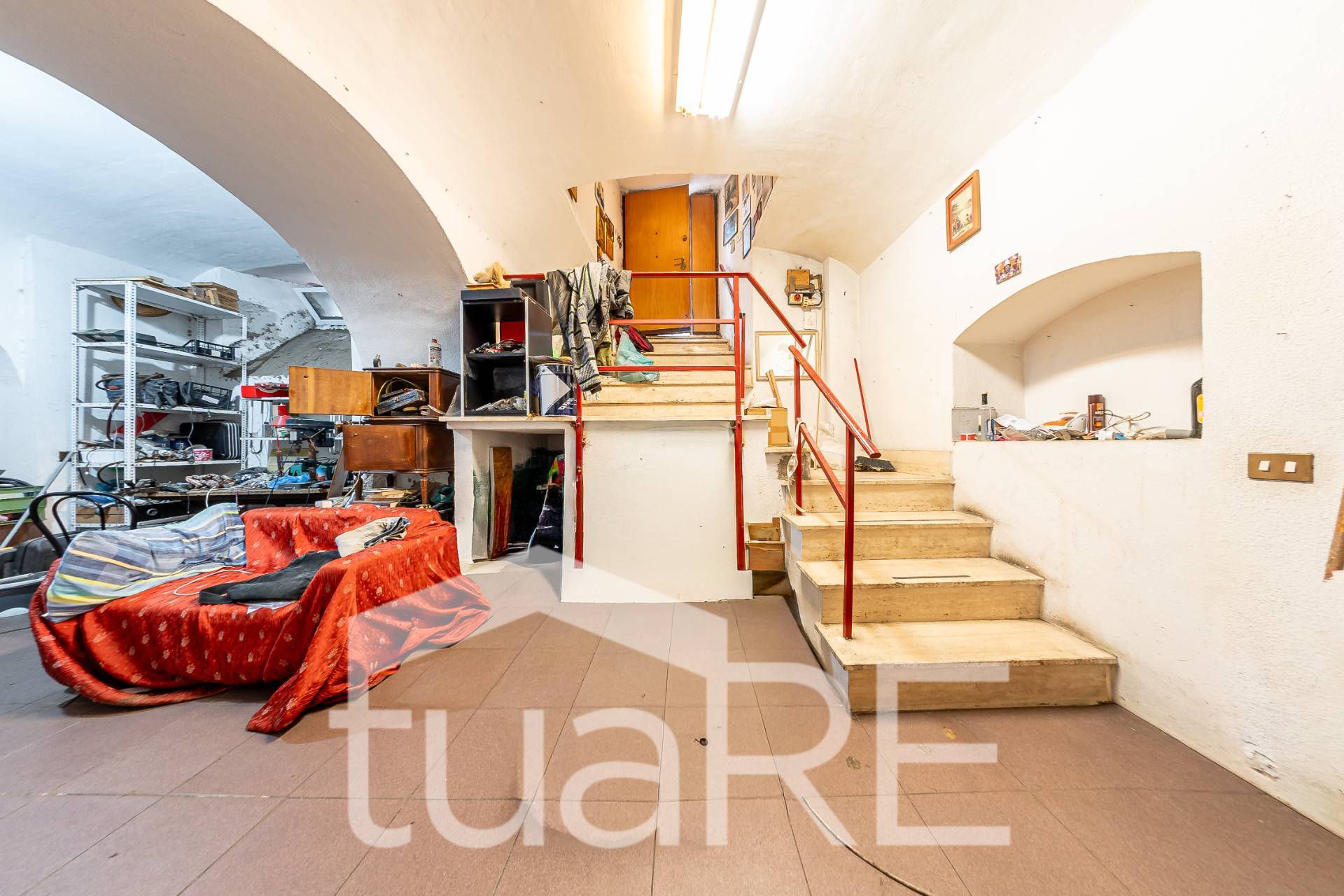 Locale commerciale in vendita a Roma, Prati