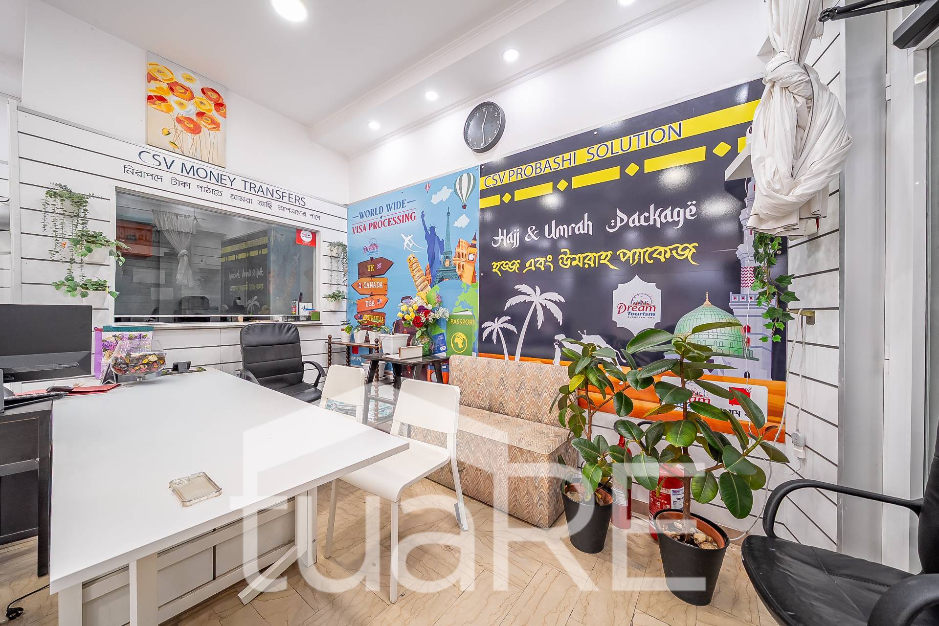 Locale commerciale in vendita a Roma, Esquilino