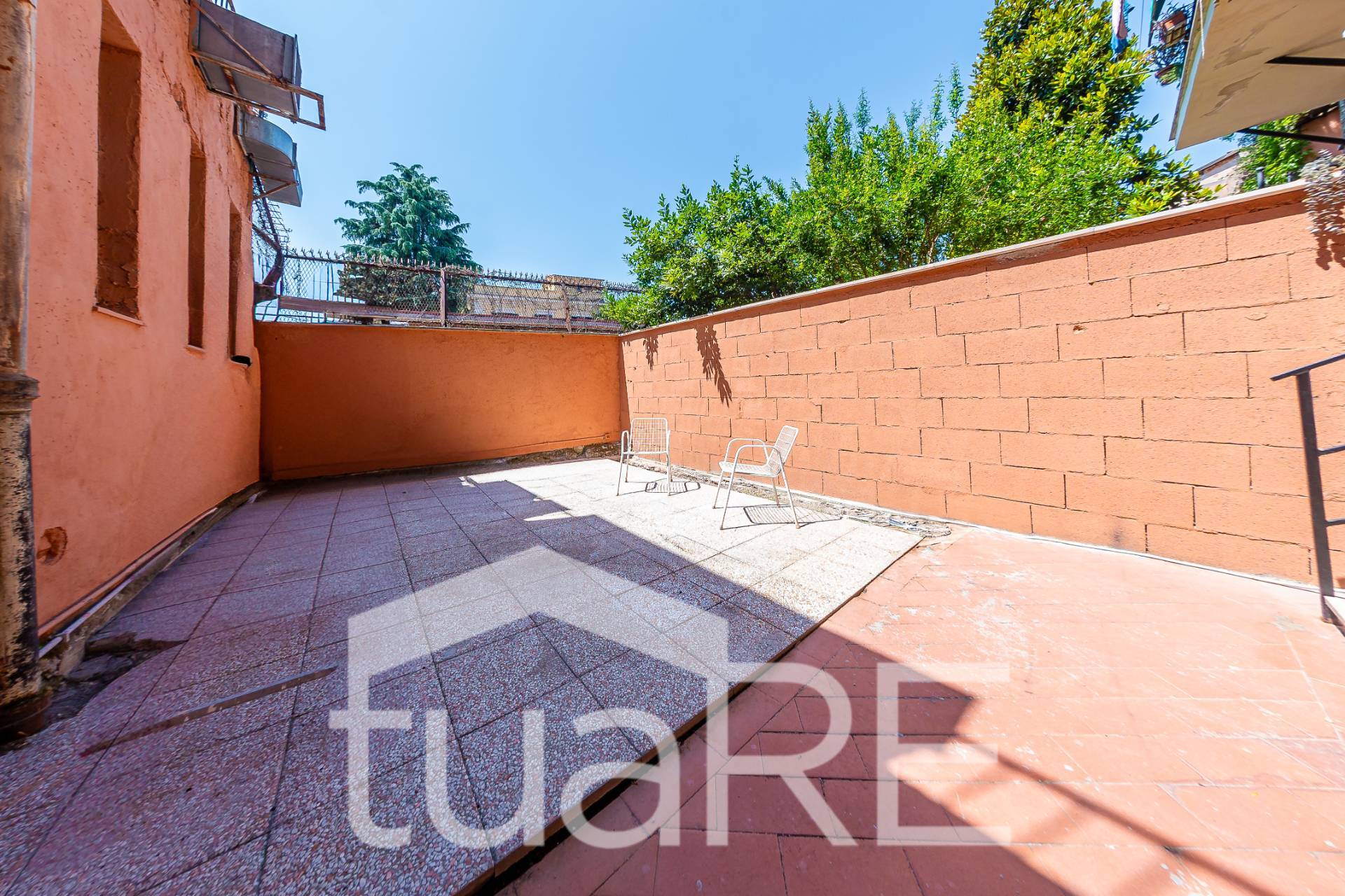 Locale commerciale in vendita a Roma, Trastevere