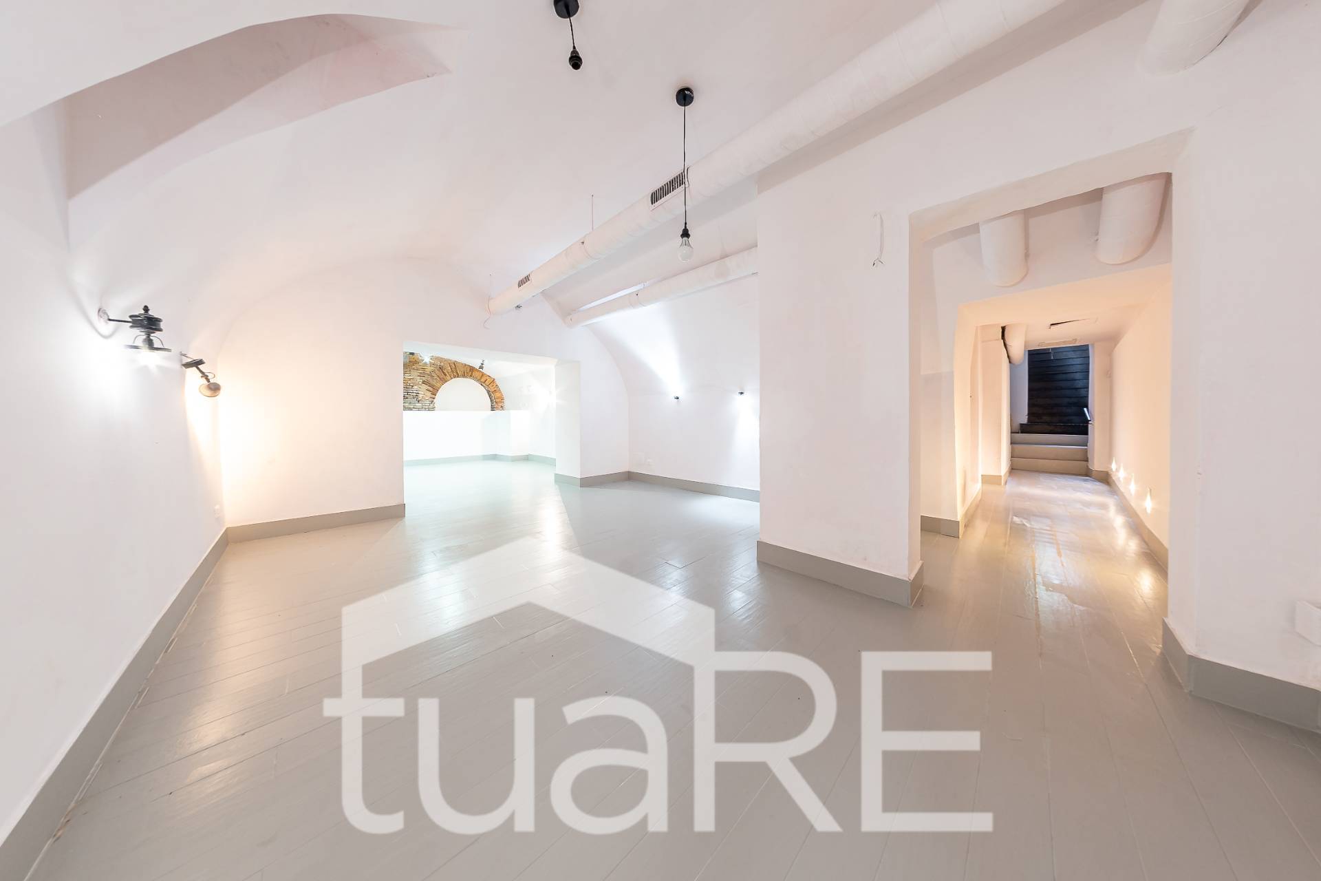 Locale commerciale in vendita a Roma, Trastevere