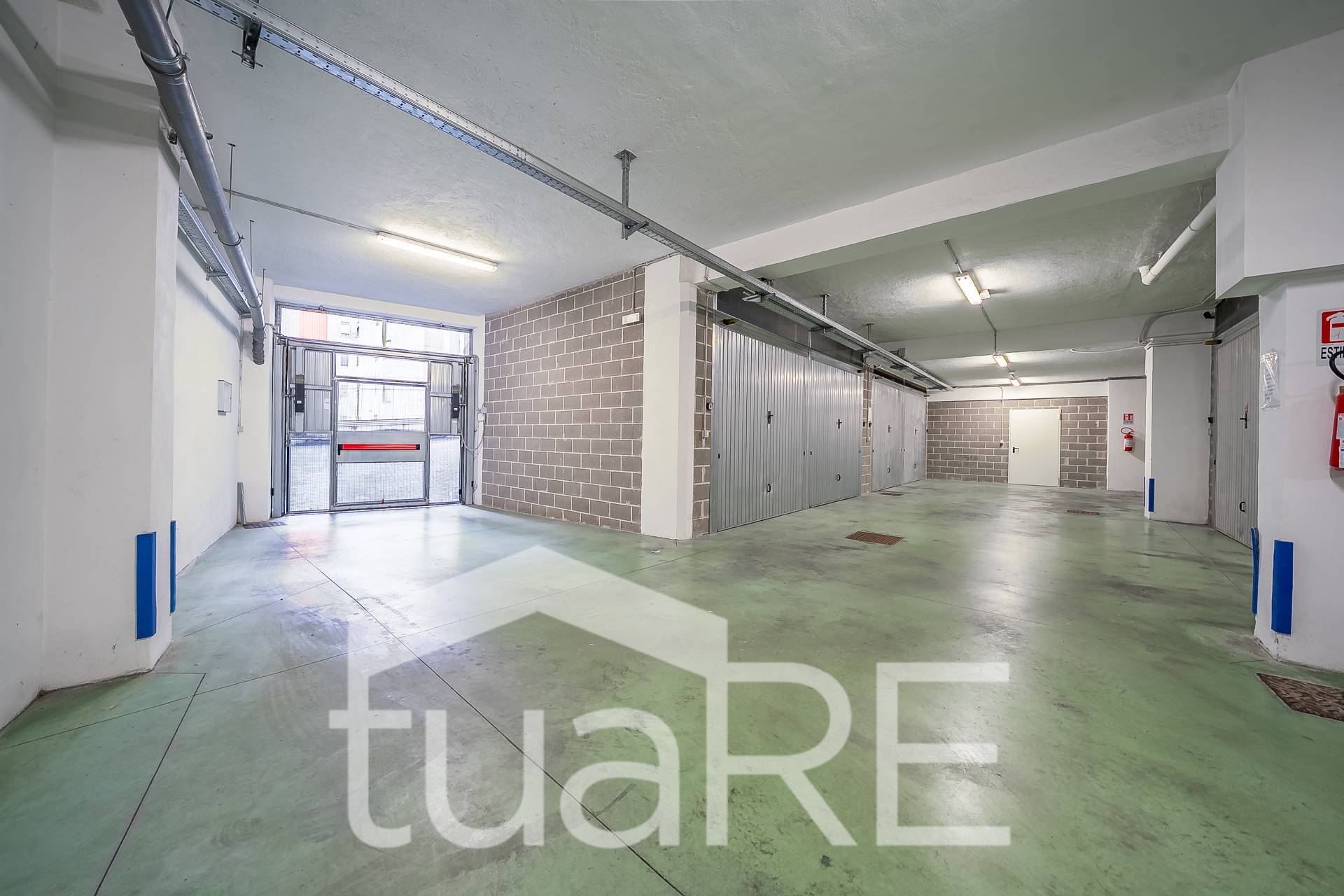 Locale commerciale in vendita a Roma, Tiburtino