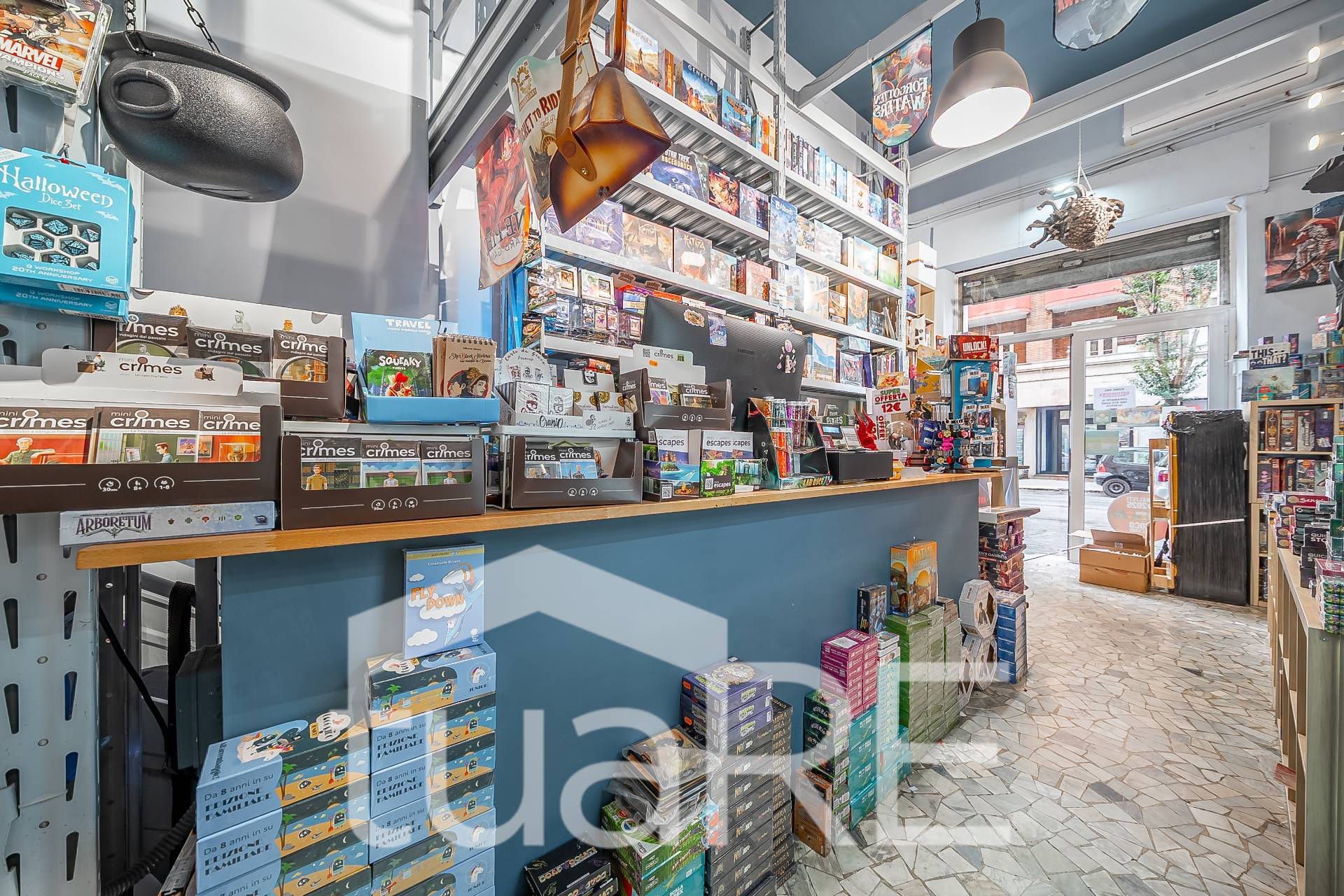 Locale commerciale in vendita a Roma