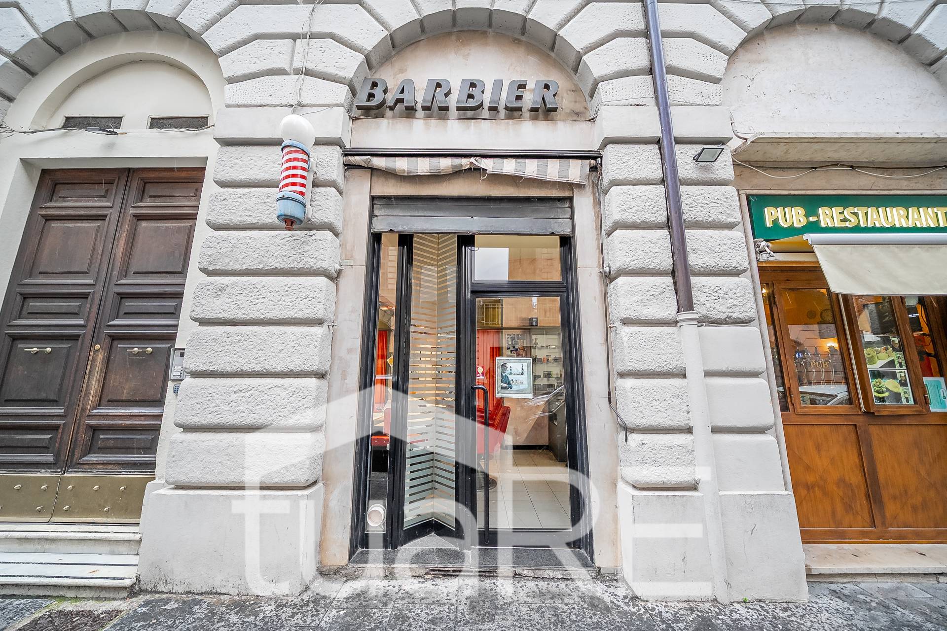 Locale commerciale in vendita a Roma