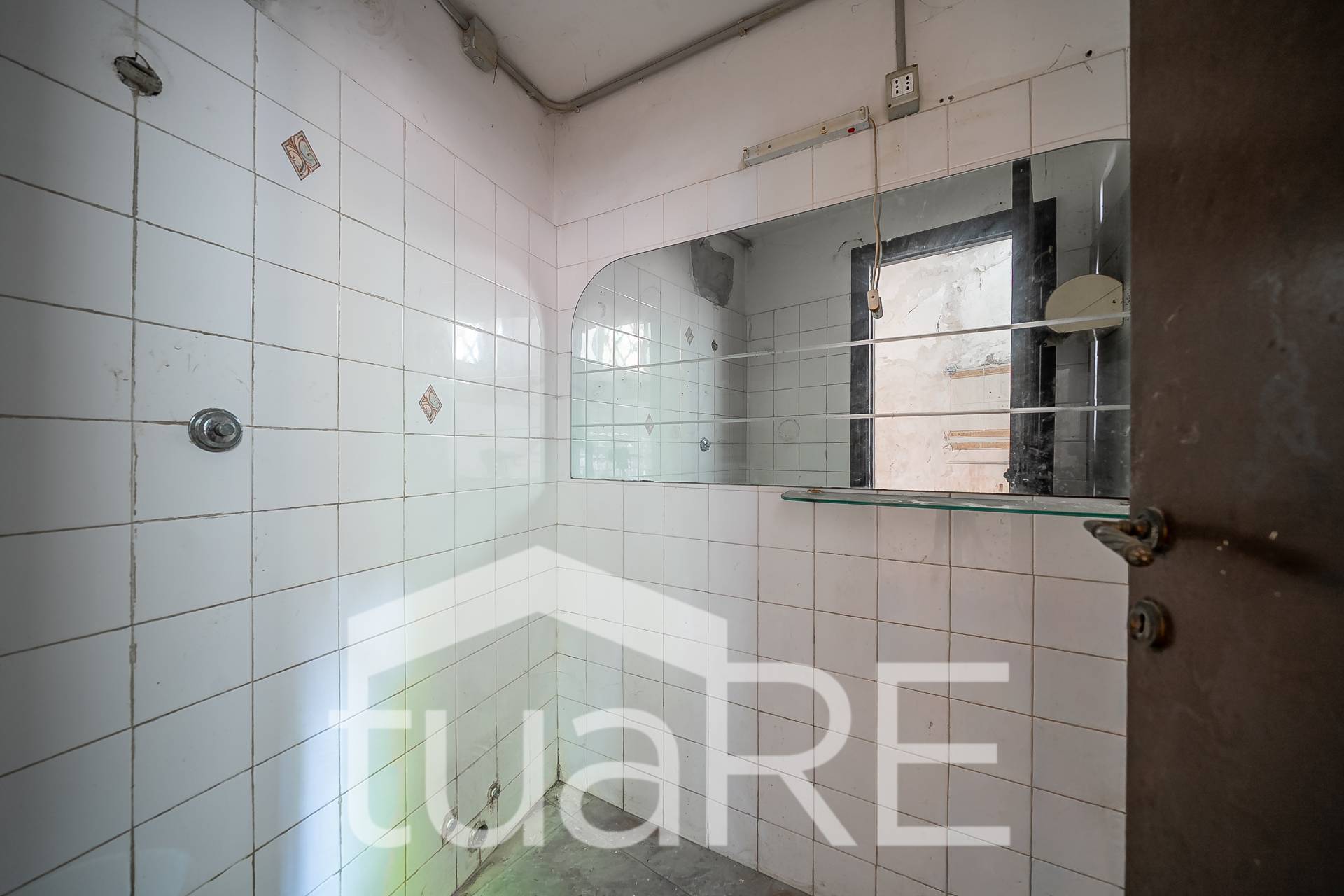 Box o garage in vendita a Roma, Trastevere