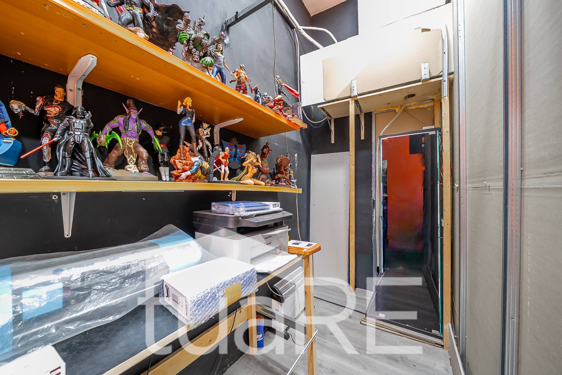 Locale commerciale in vendita a Roma, Marconi