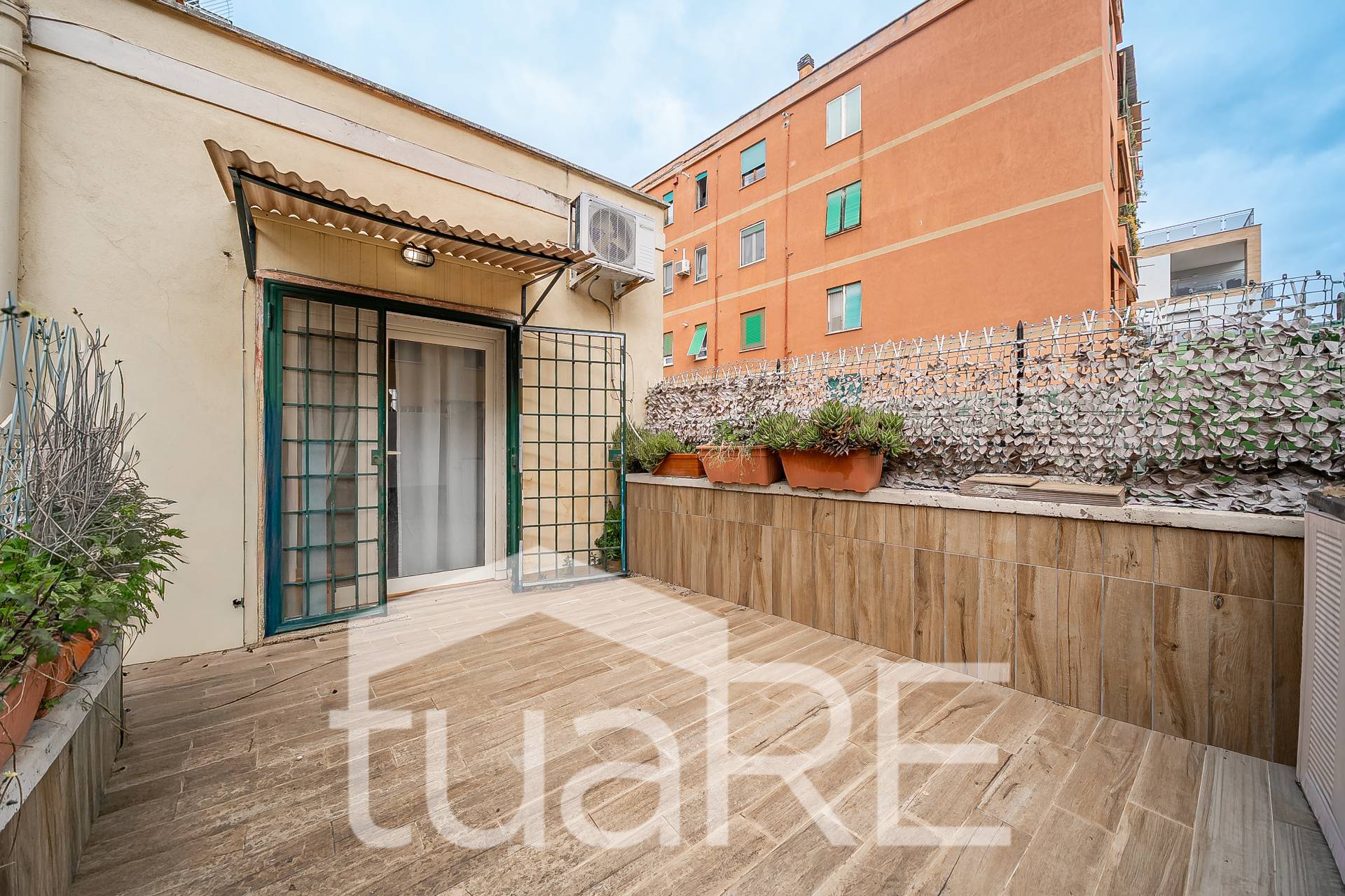 Locale commerciale in vendita a Roma, Torrevecchia