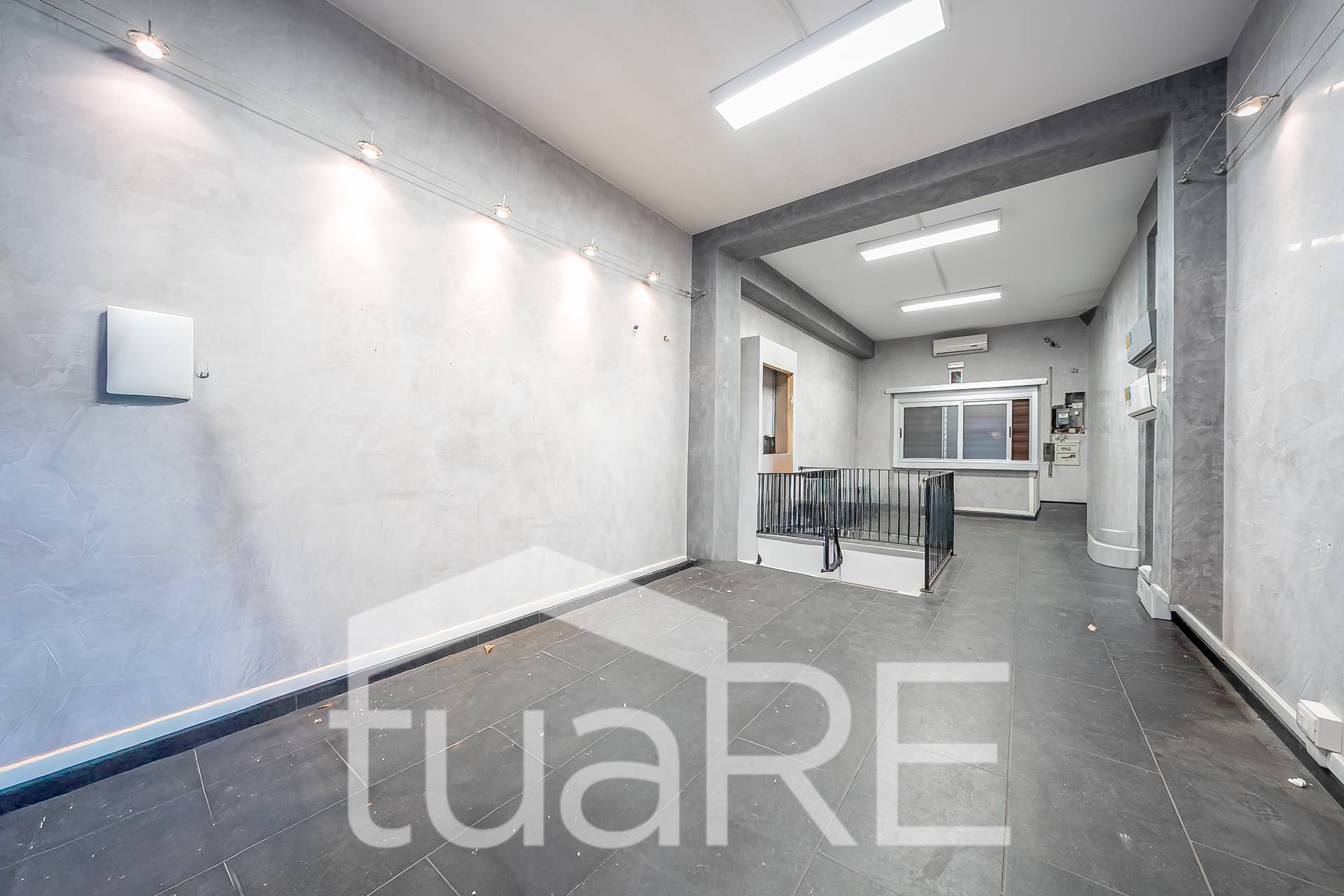 Locale commerciale in vendita a Roma