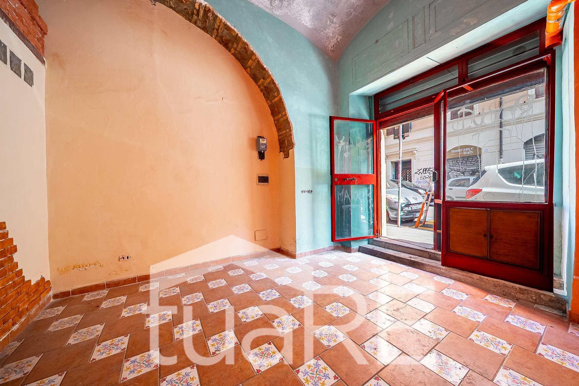 Locale commerciale in vendita a Roma, San Lorenzo