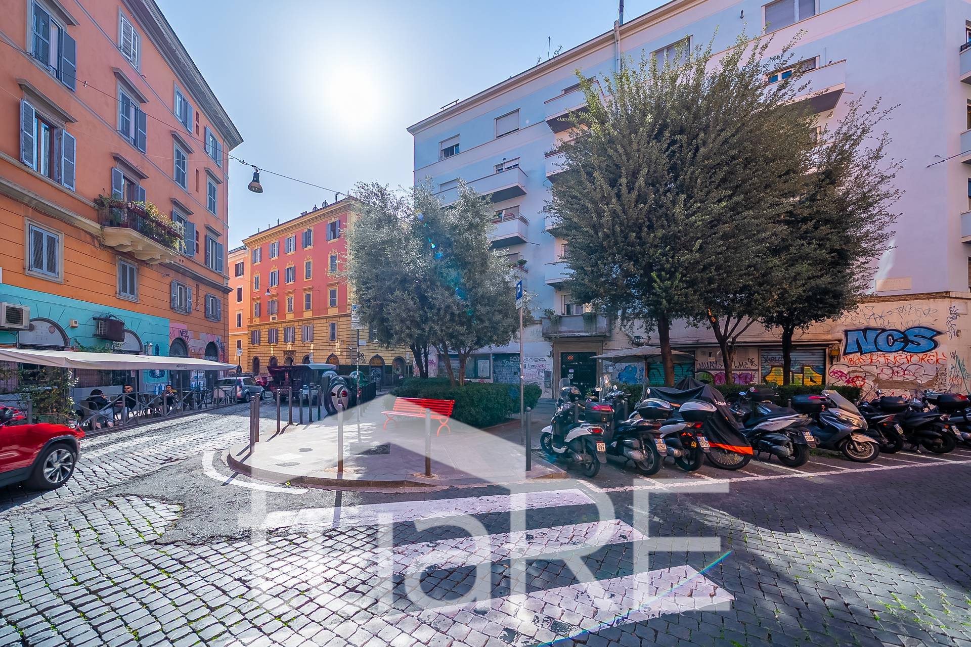 Locale commerciale in vendita a Roma, San Lorenzo