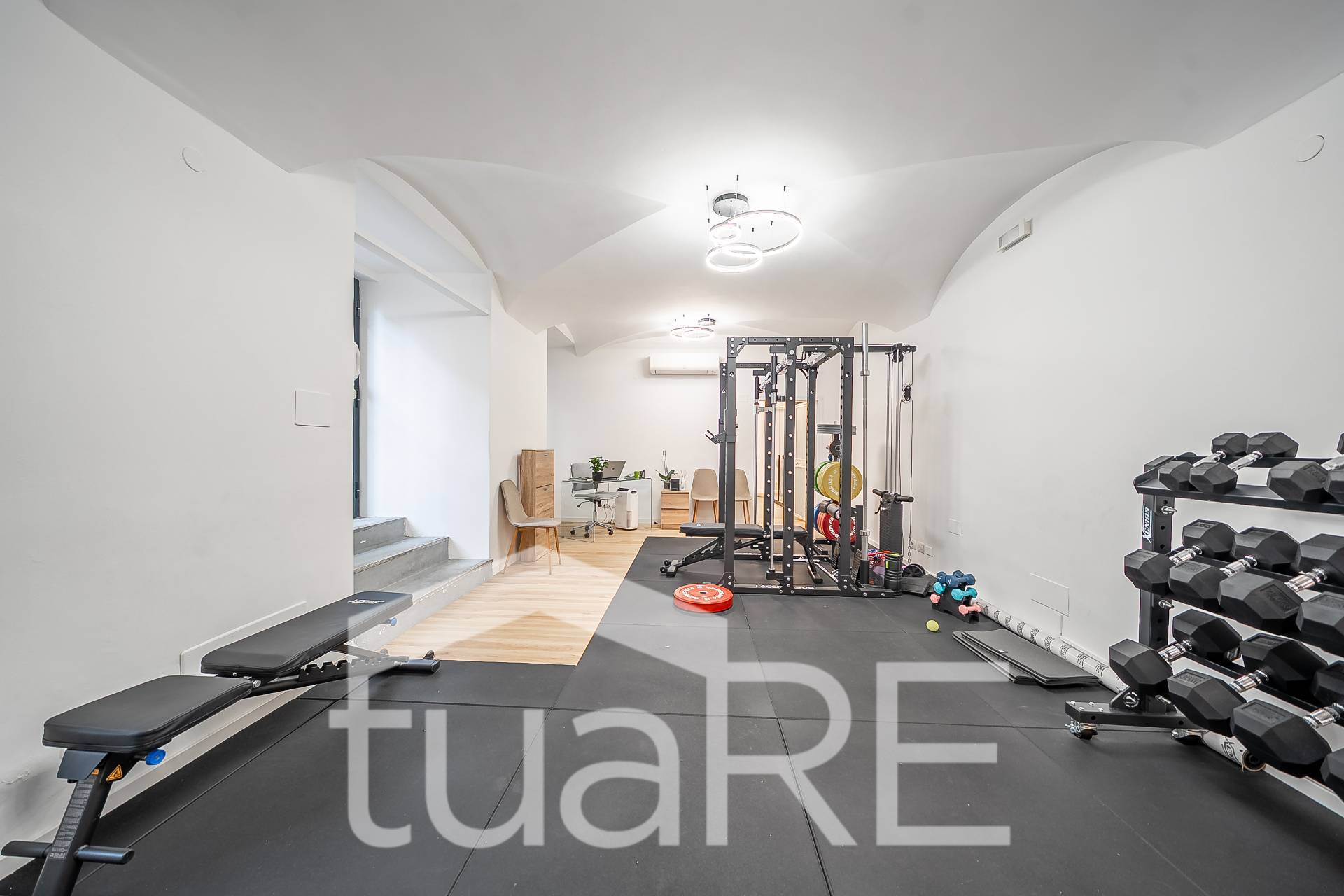 Locale commerciale in vendita a Roma, Centro Storico