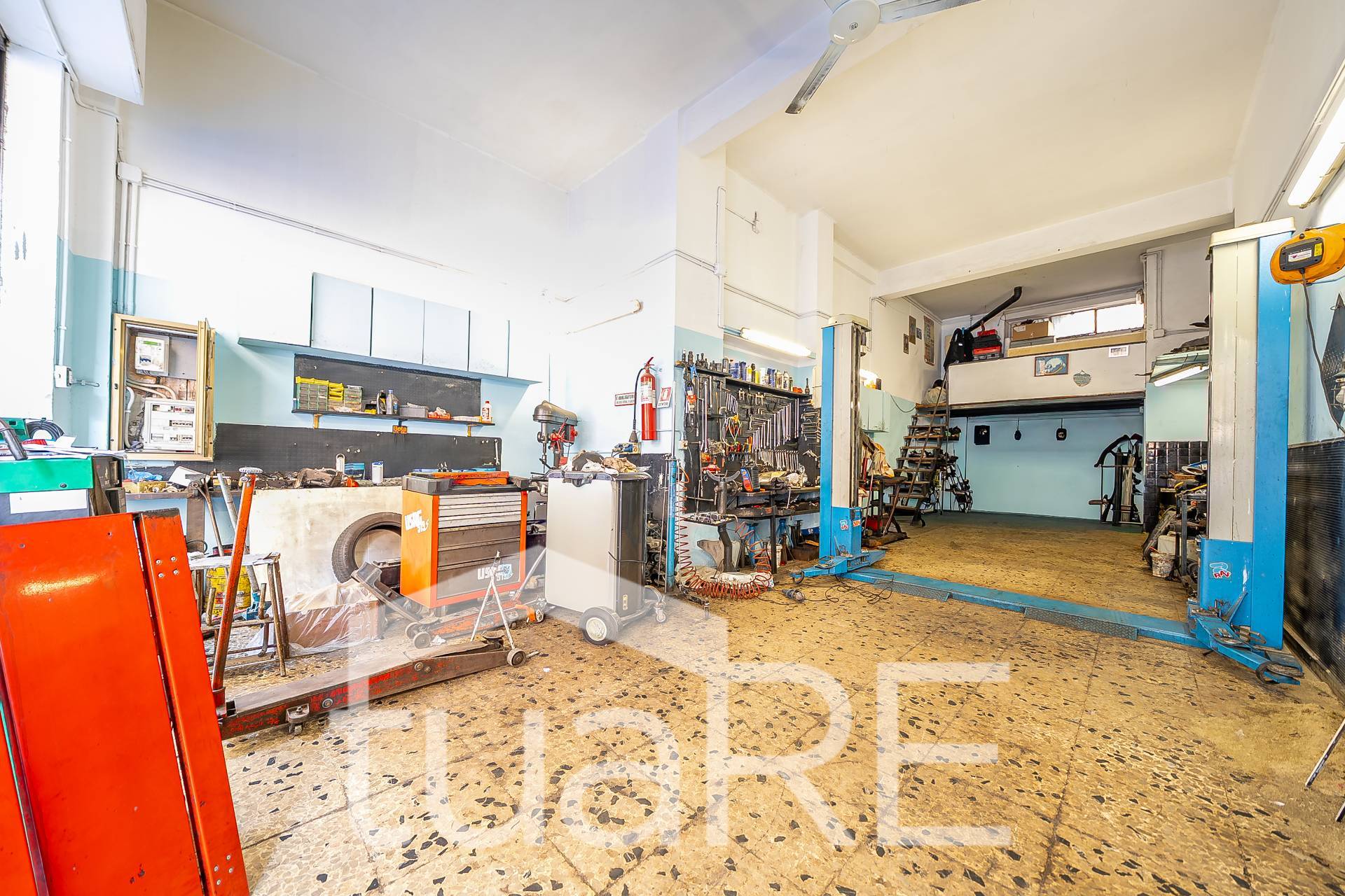 Locale commerciale in vendita a Roma, Collatino