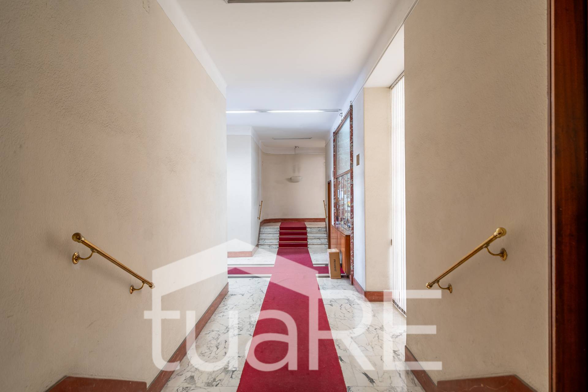 Deposito in vendita a Roma