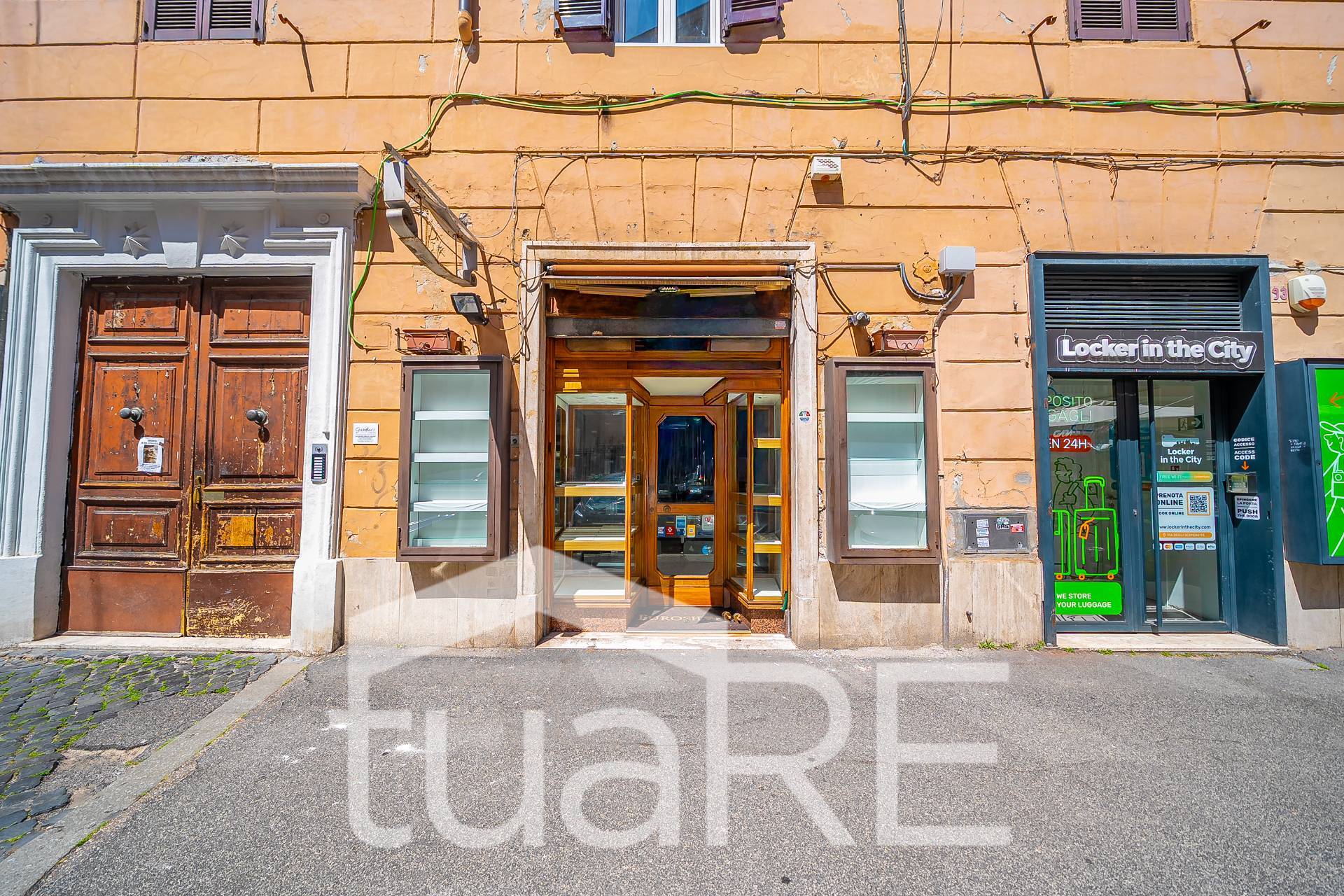 Locale commerciale in vendita a Roma, Prati