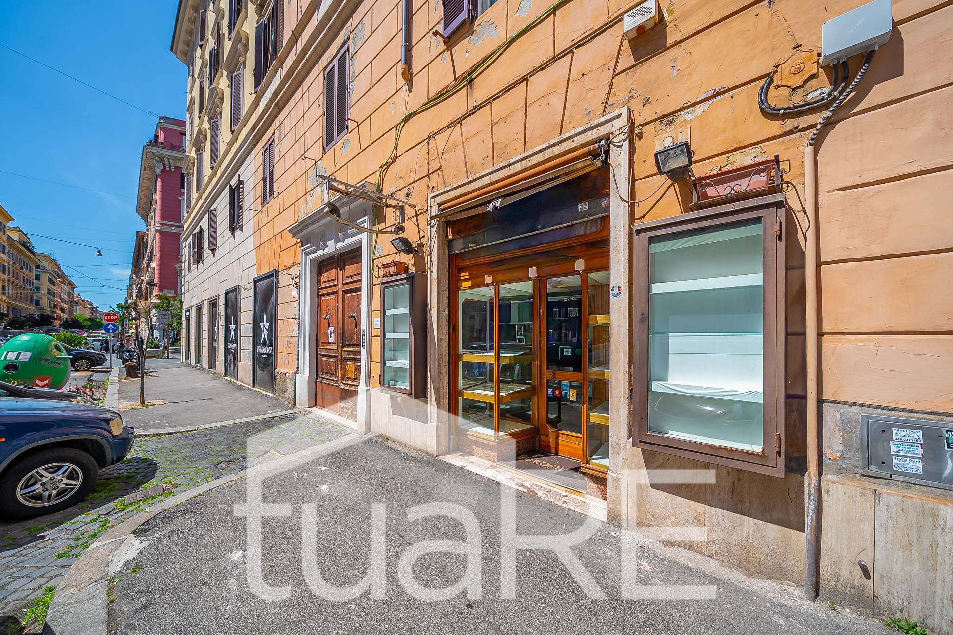 Locale commerciale in vendita a Roma, Prati