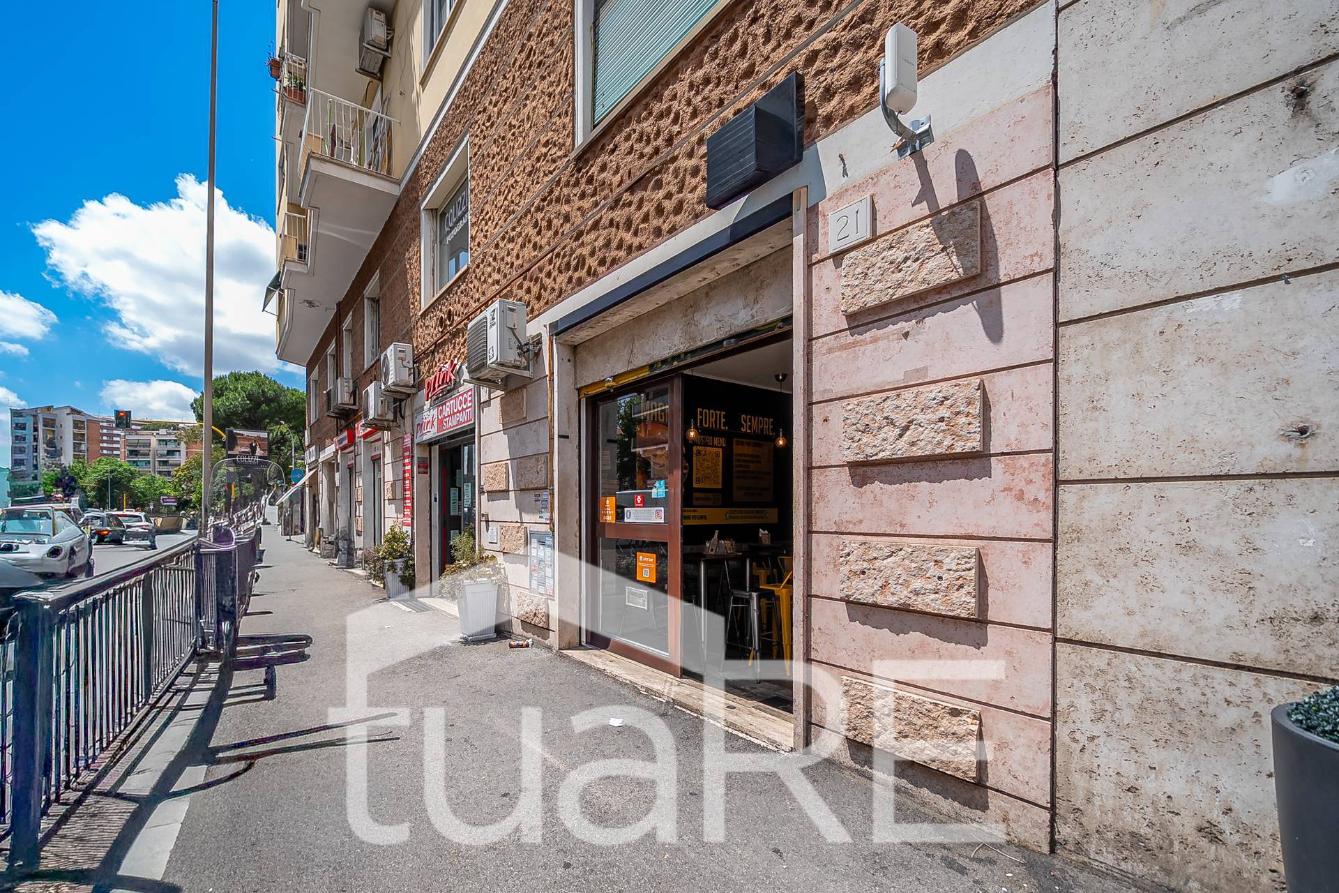 Locale commerciale in vendita a Roma