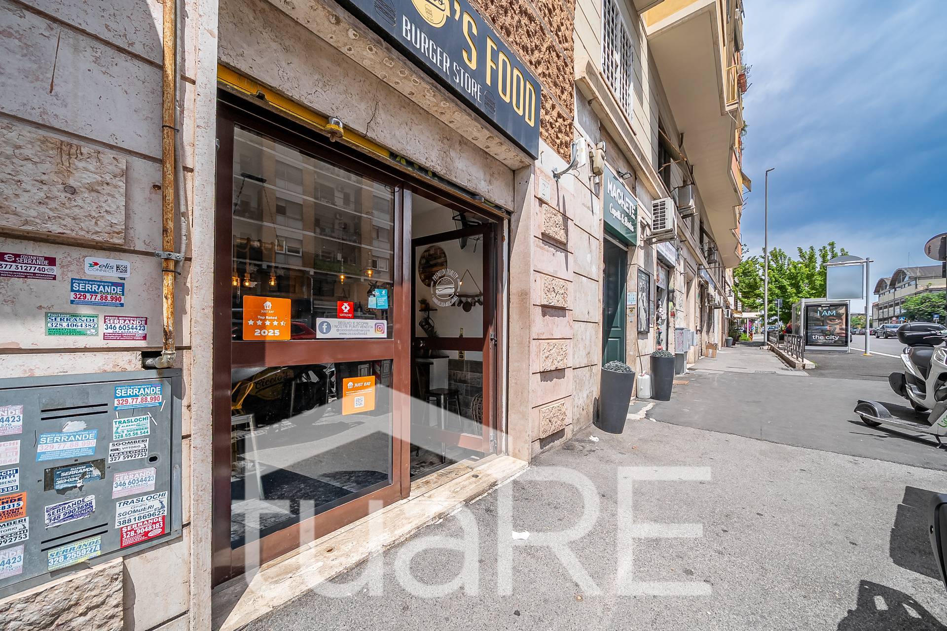 Locale commerciale in vendita a Roma