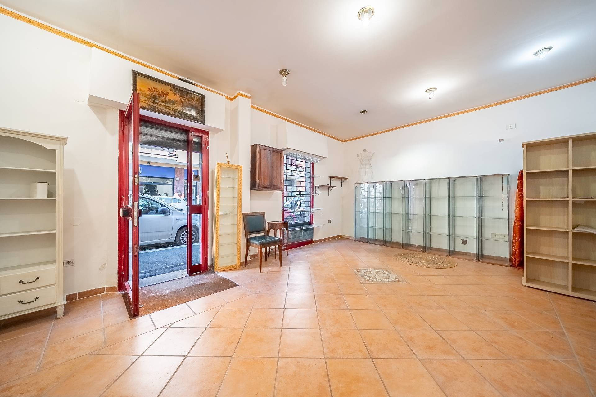 Locale commerciale in vendita a Roma, Flaminio