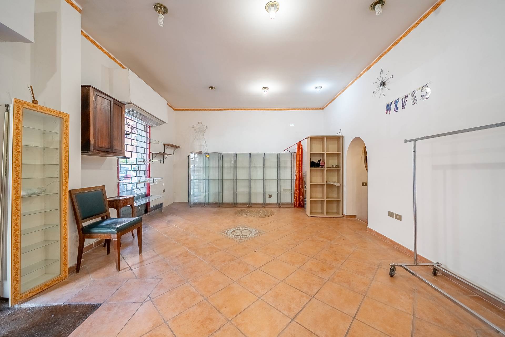 Locale commerciale in vendita a Roma, Flaminio