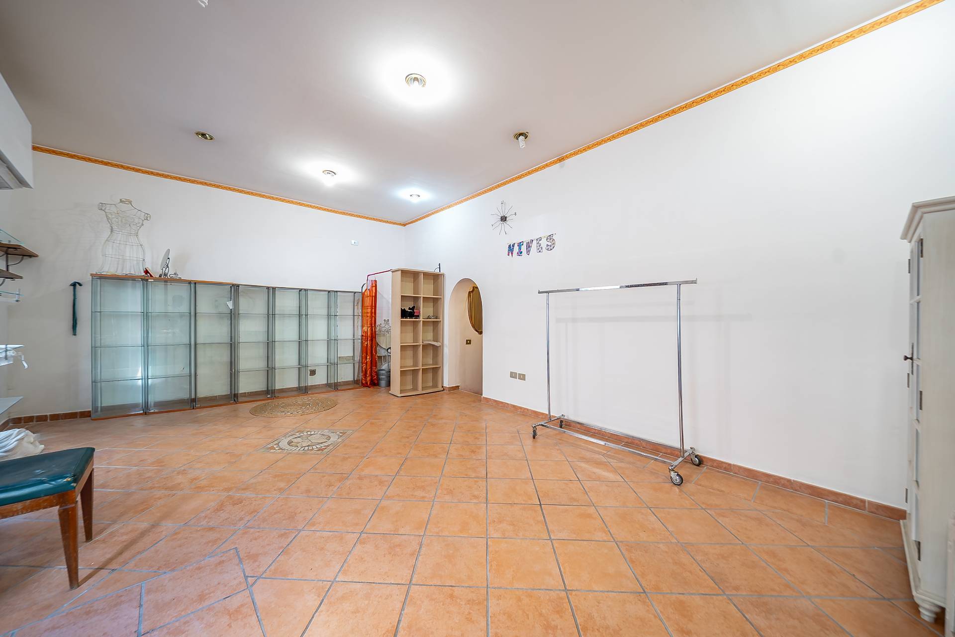 Locale commerciale in vendita a Roma, Flaminio
