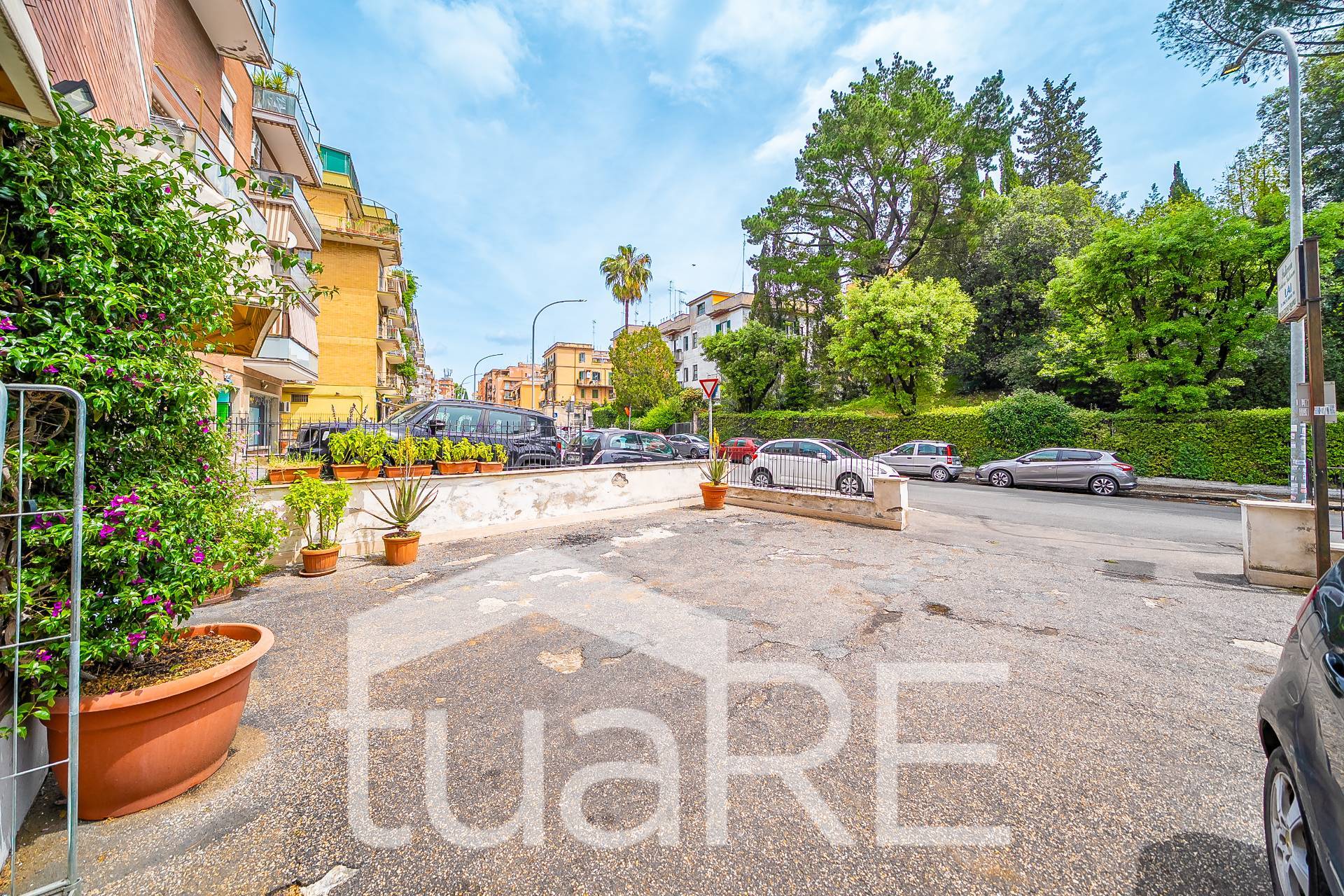Locale commerciale in vendita a Roma