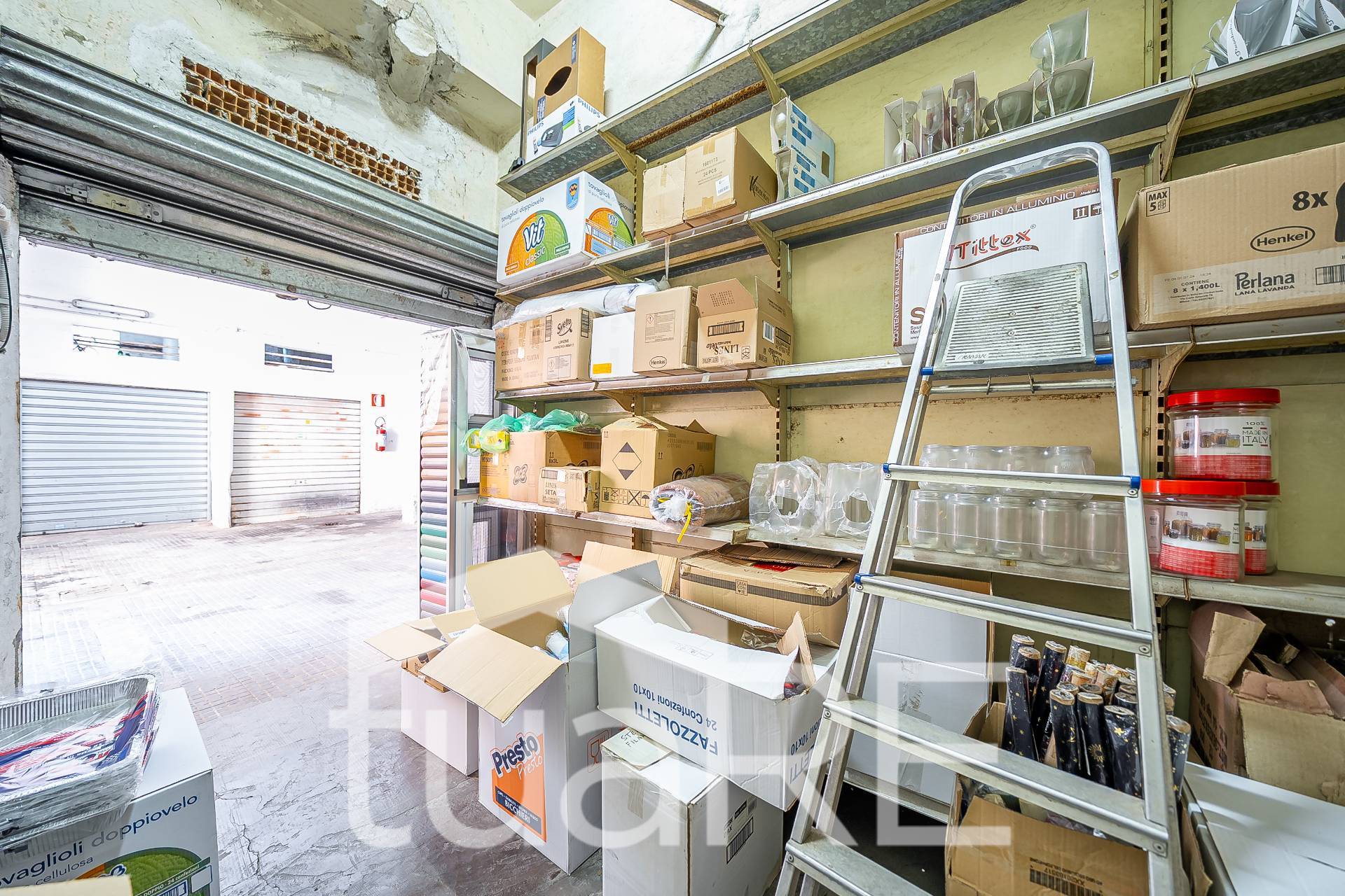 Box o garage in vendita a Roma