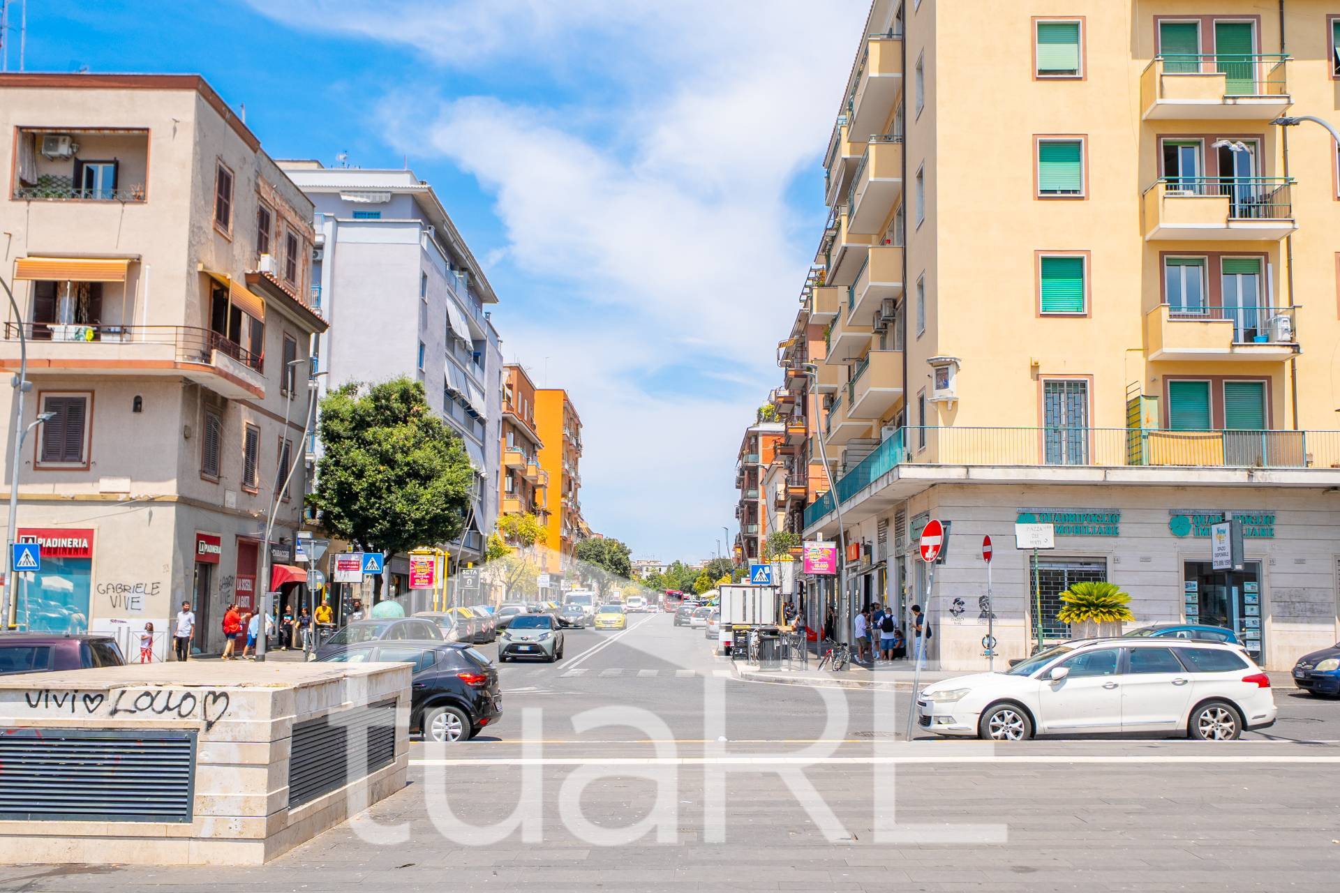 Locale commerciale in vendita a Roma