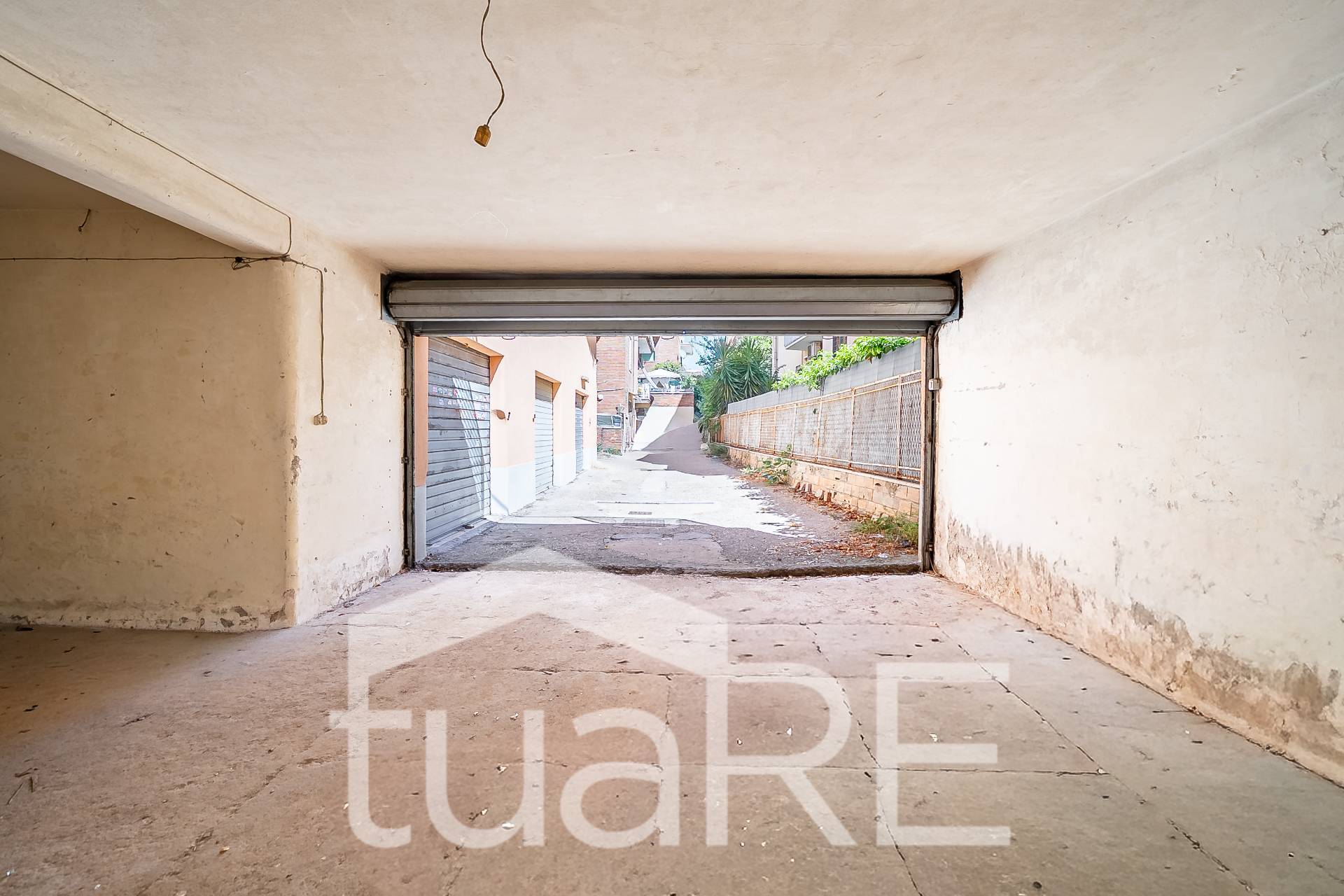 Box o garage in vendita a Roma