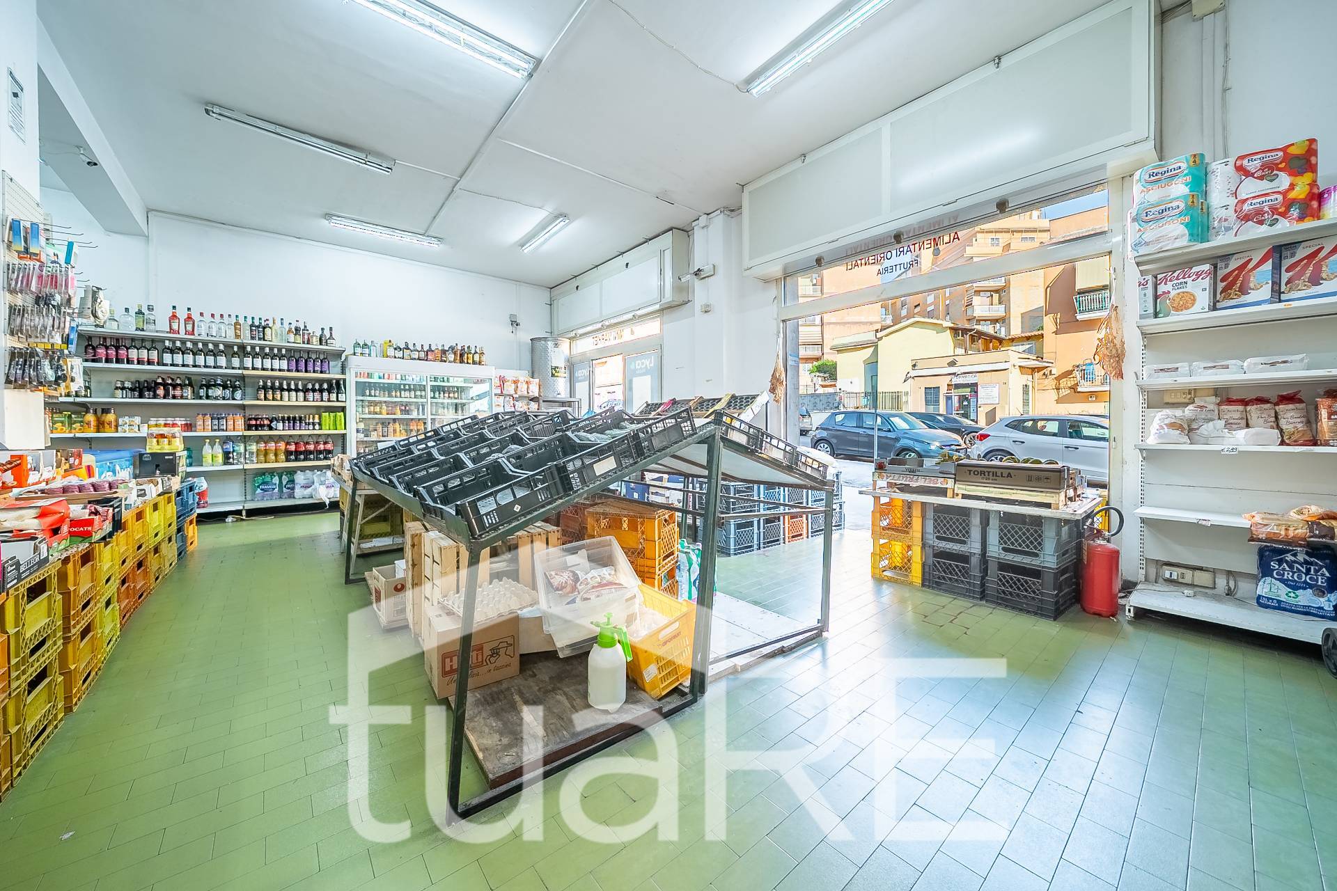 Locale commerciale in vendita a Roma