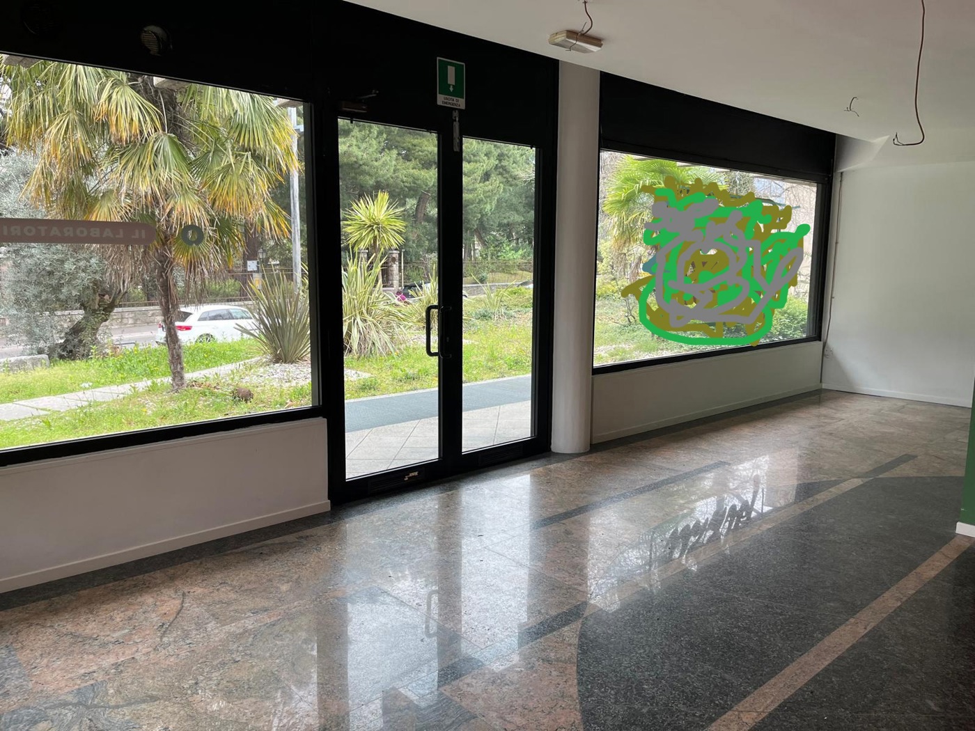 Negozio in vendita a Bassano del Grappa