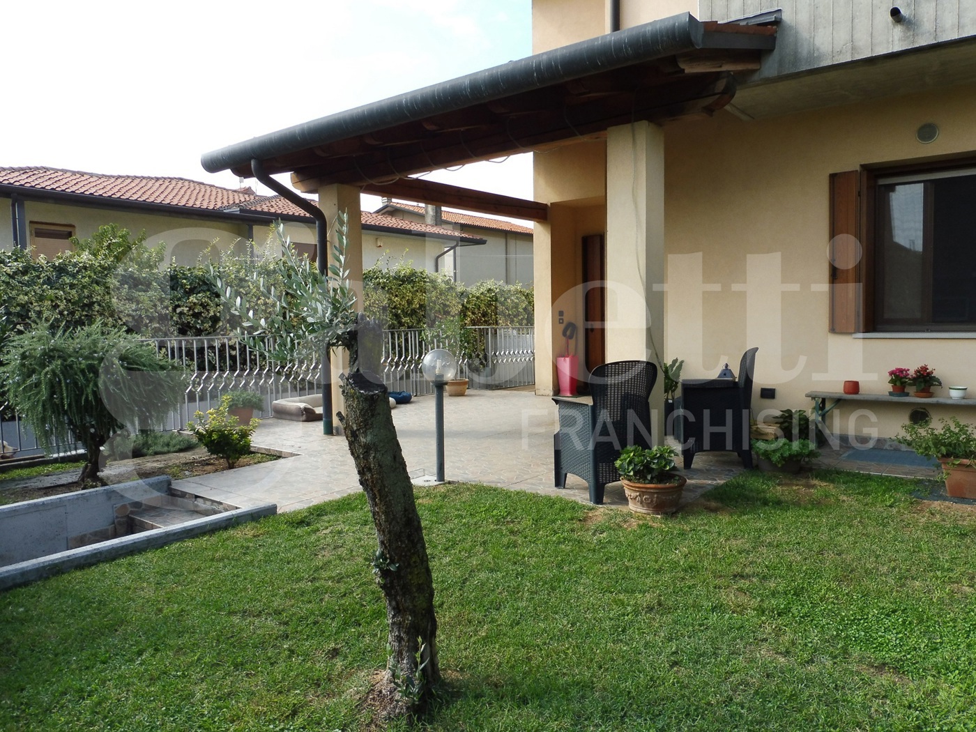 Villa Bifamiliare con giardino a Bassano del Grappa