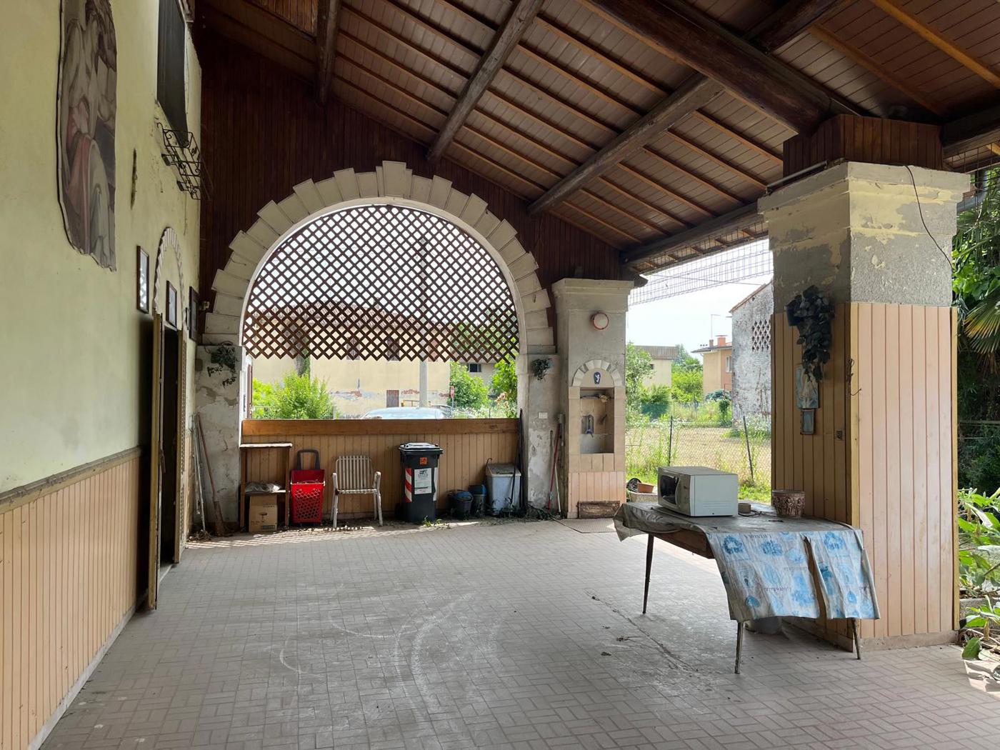 Rustico con giardino a Pozzoleone