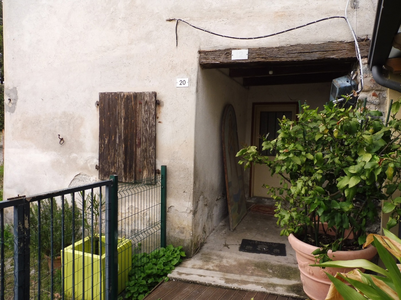 Rustico con giardino a Colceresa