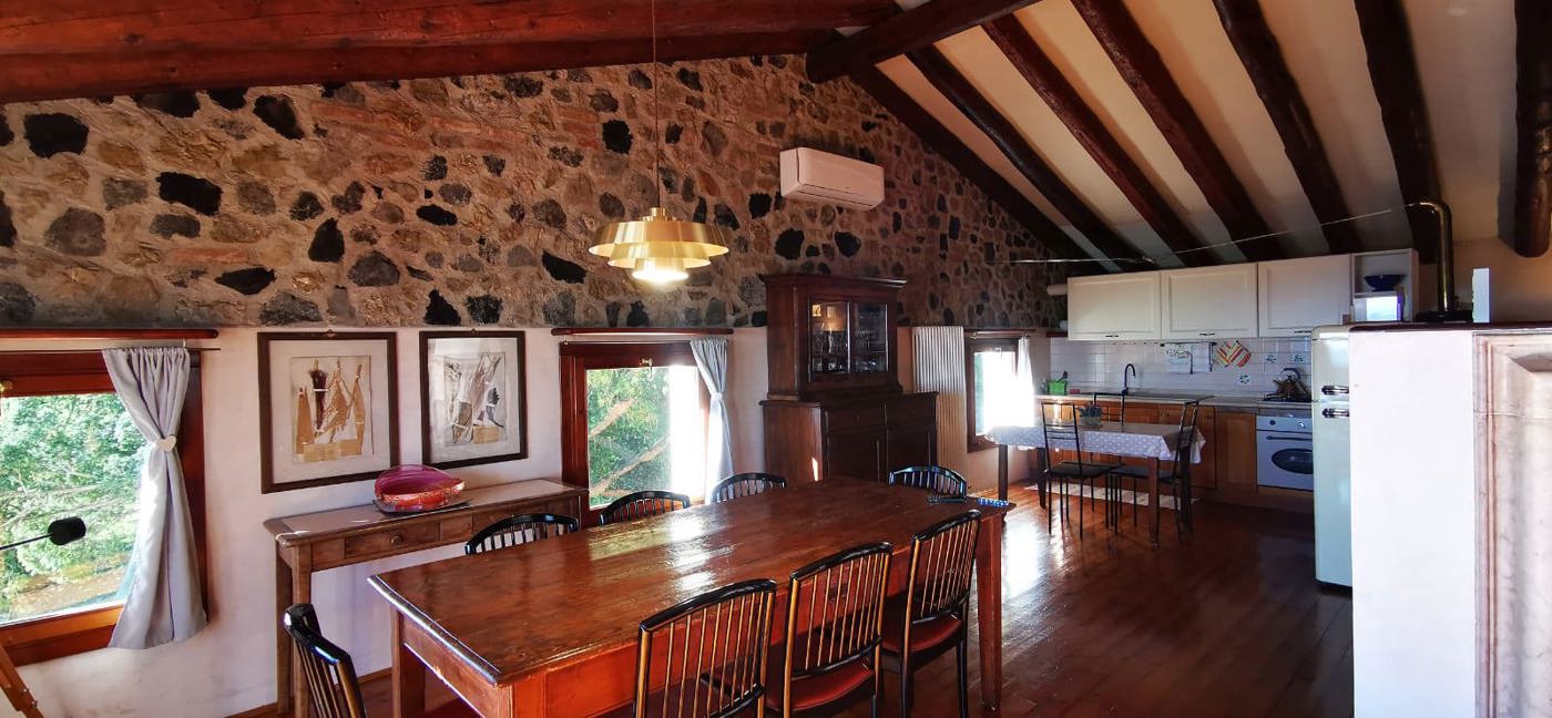 Trilocale arredato in affitto a Colceresa