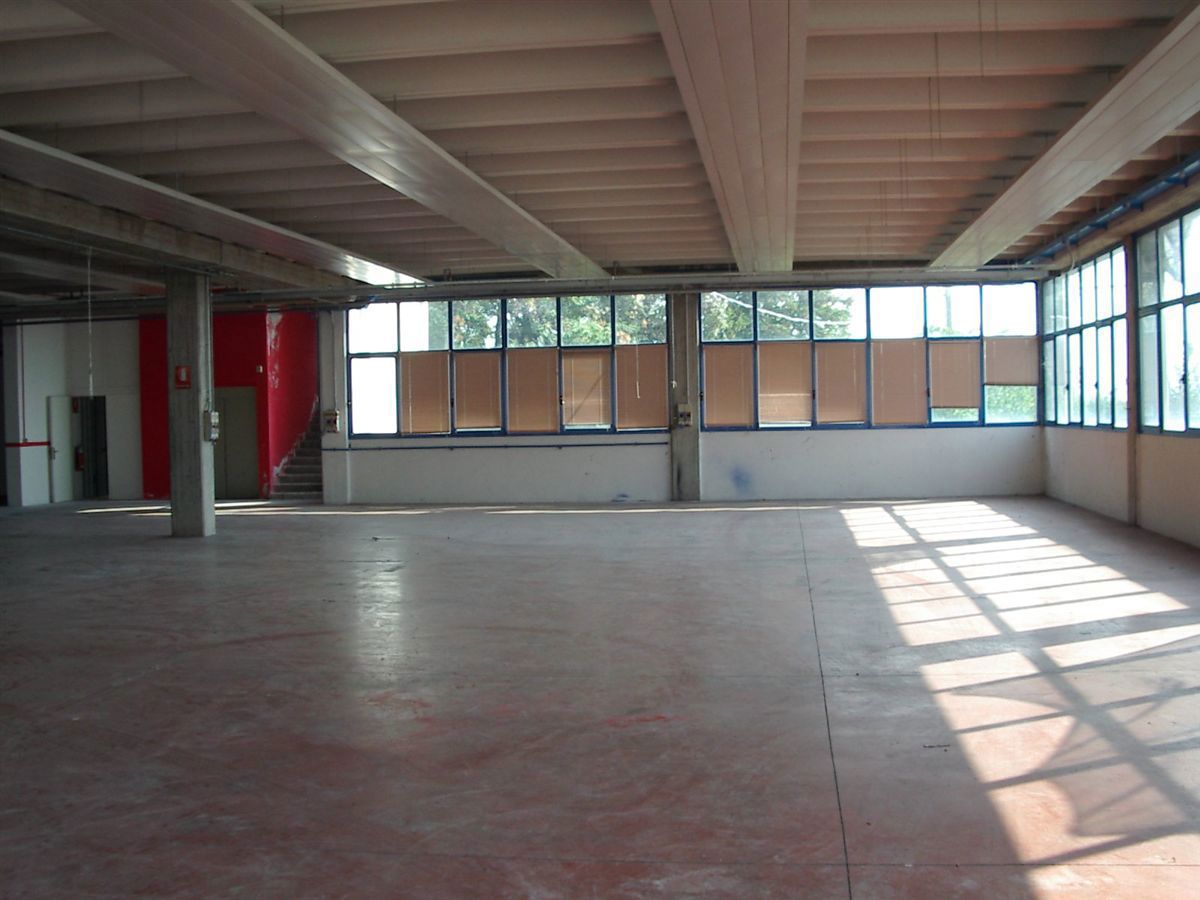 Capannone in vendita a Salcedo