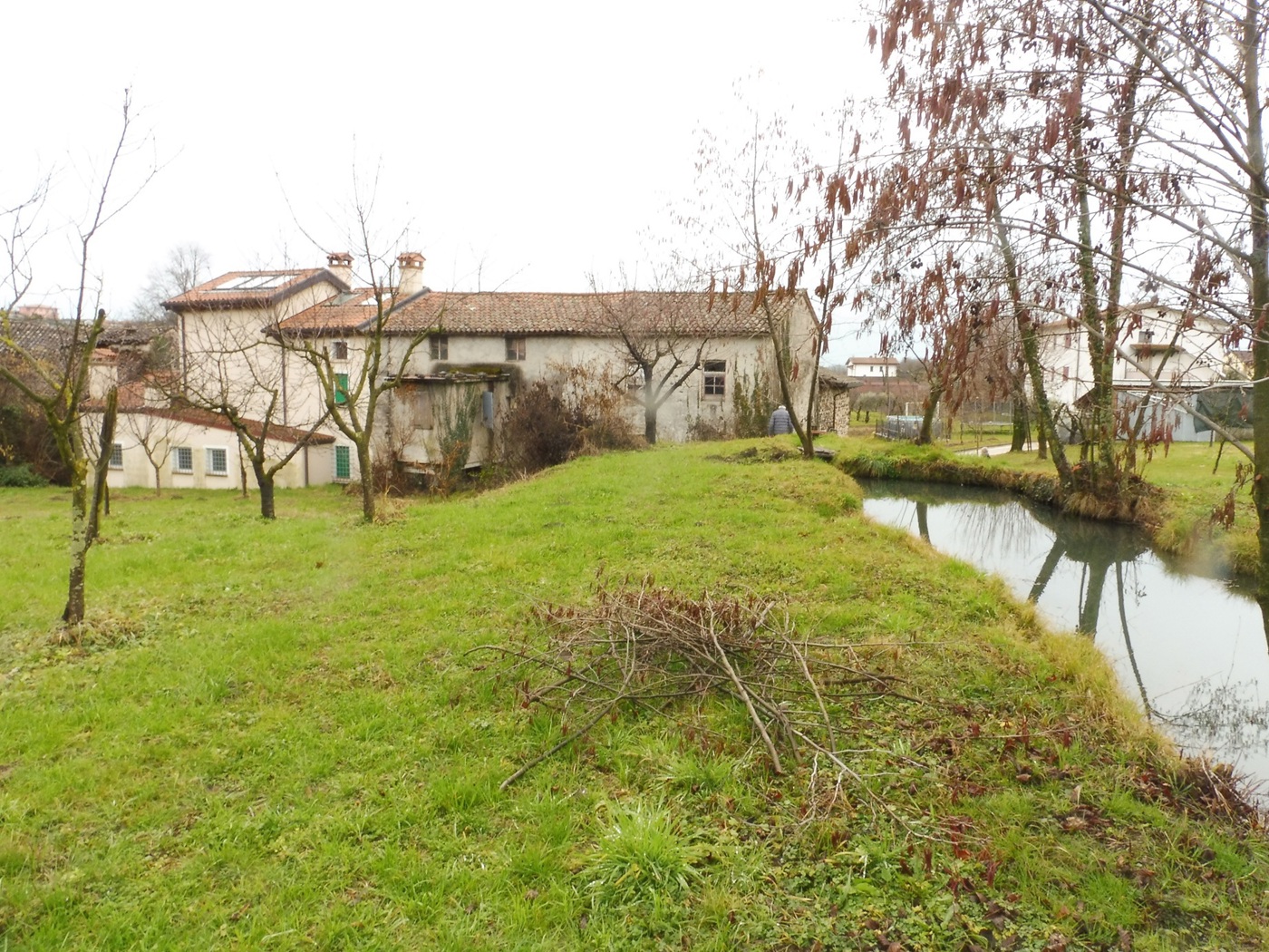 Rustico con giardino a Colceresa