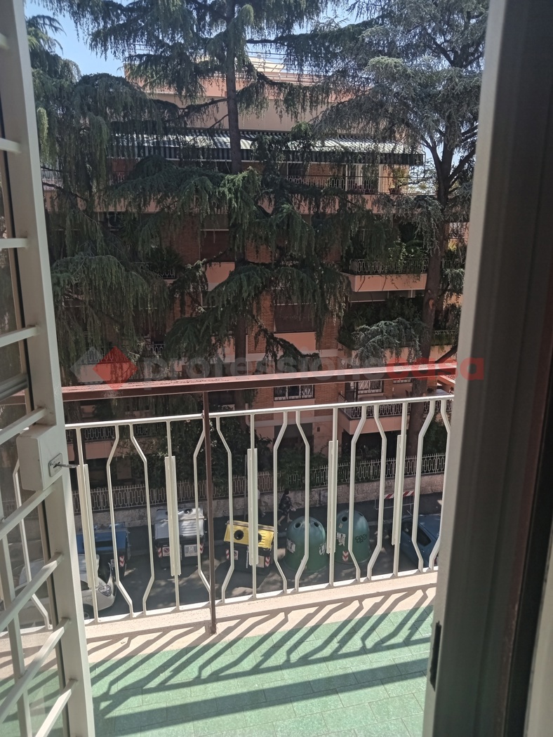 Trilocale in affitto a Roma