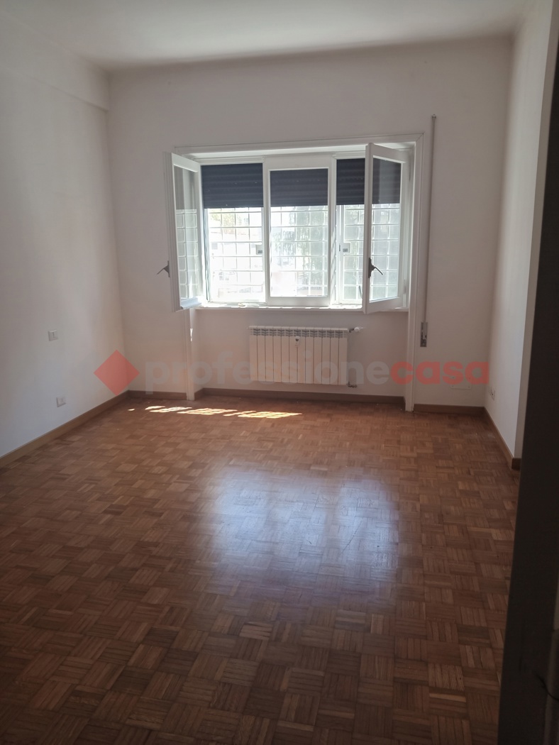 Trilocale in affitto a Roma