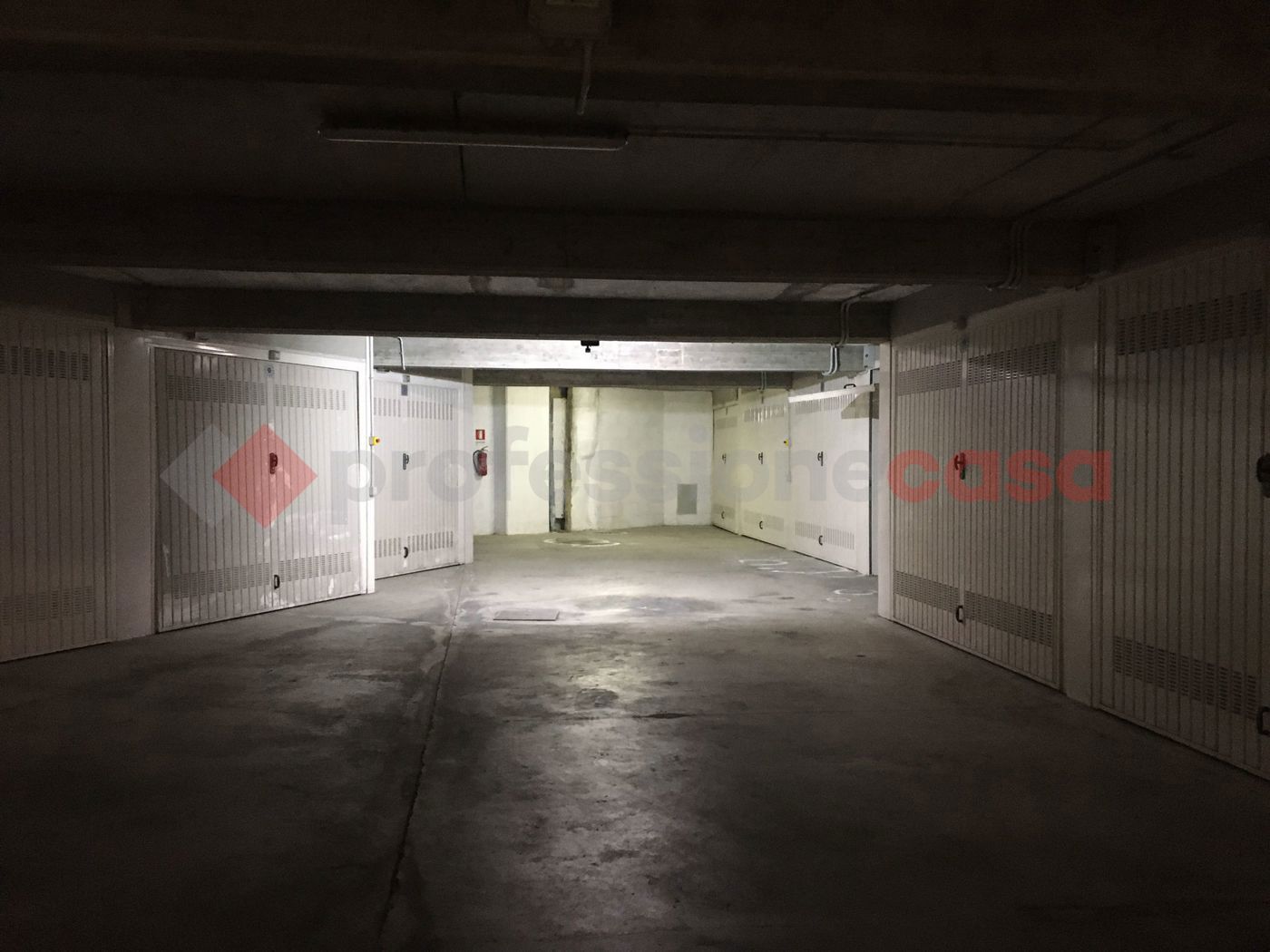 Box/Garage 16mq in affitto a Roma