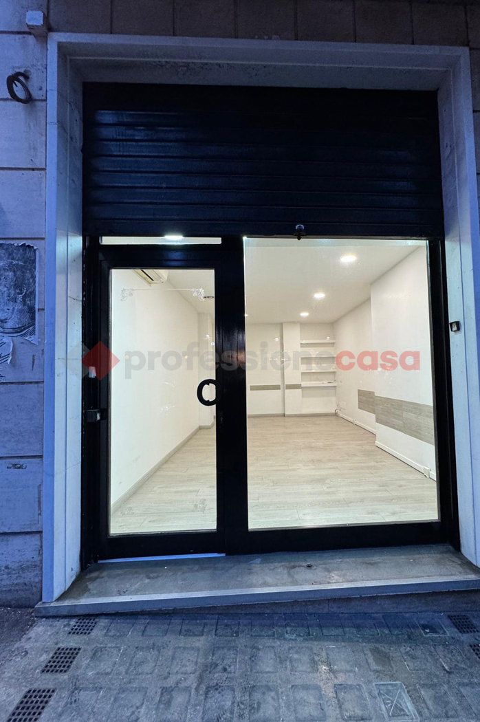 Negozio in affitto a Roma