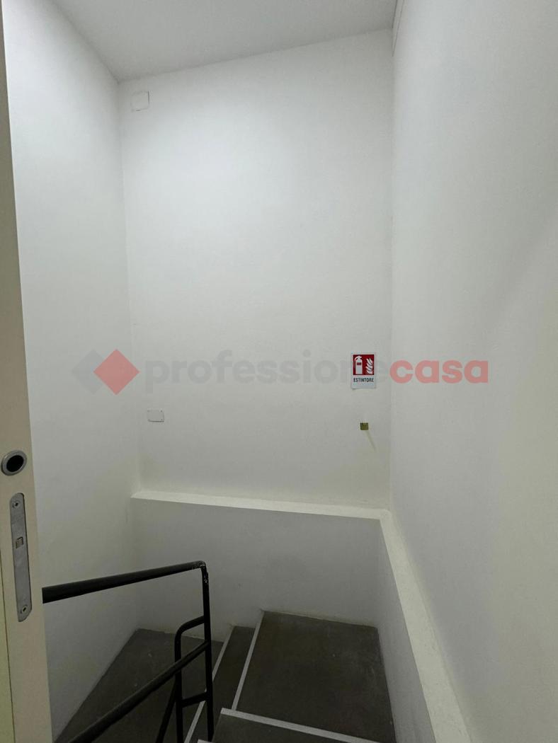 Negozio in affitto a Roma