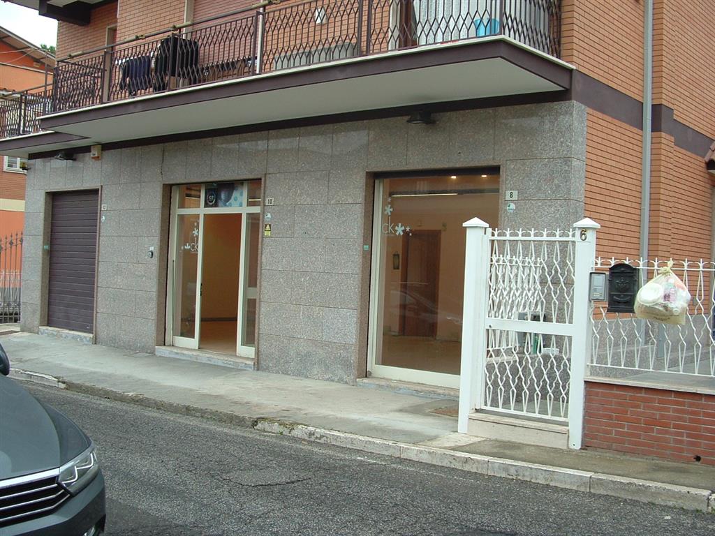 Locale commerciale in vendita in via ancona 8, Albano Laziale