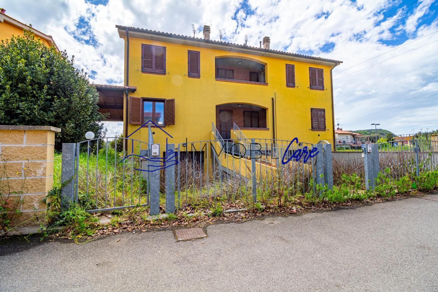 Villa con giardino, Castellina Marittima le badie