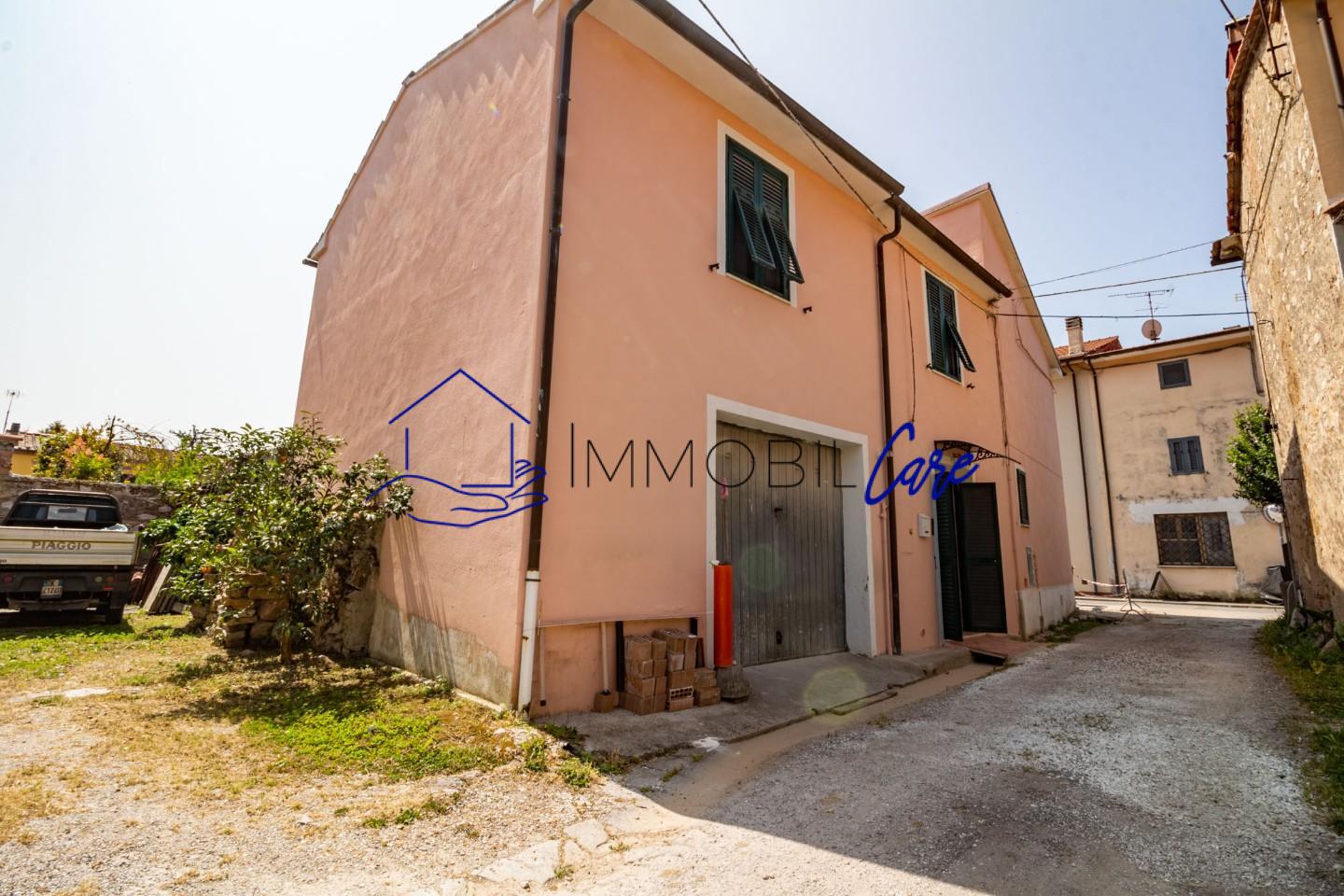 Casa indipendente con terrazzo a Vecchiano