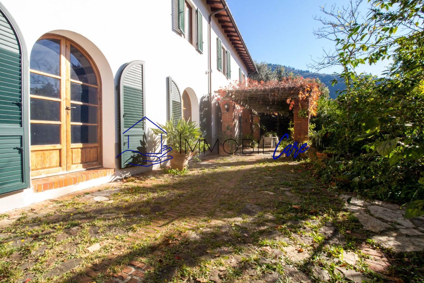 Villa con giardino, San Giuliano Terme rigoli