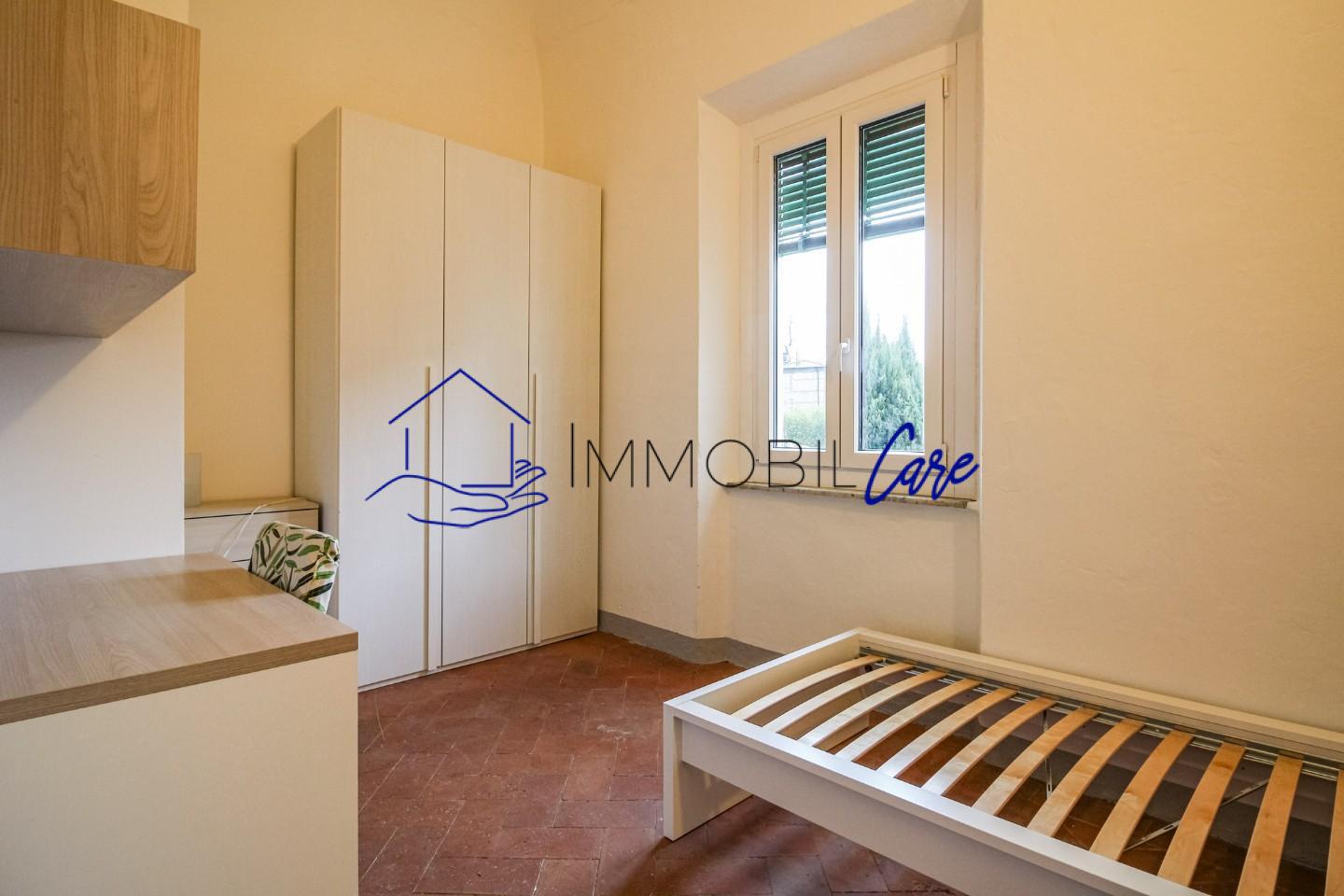 Stanza Singola con giardino, Pisa zona le piagge